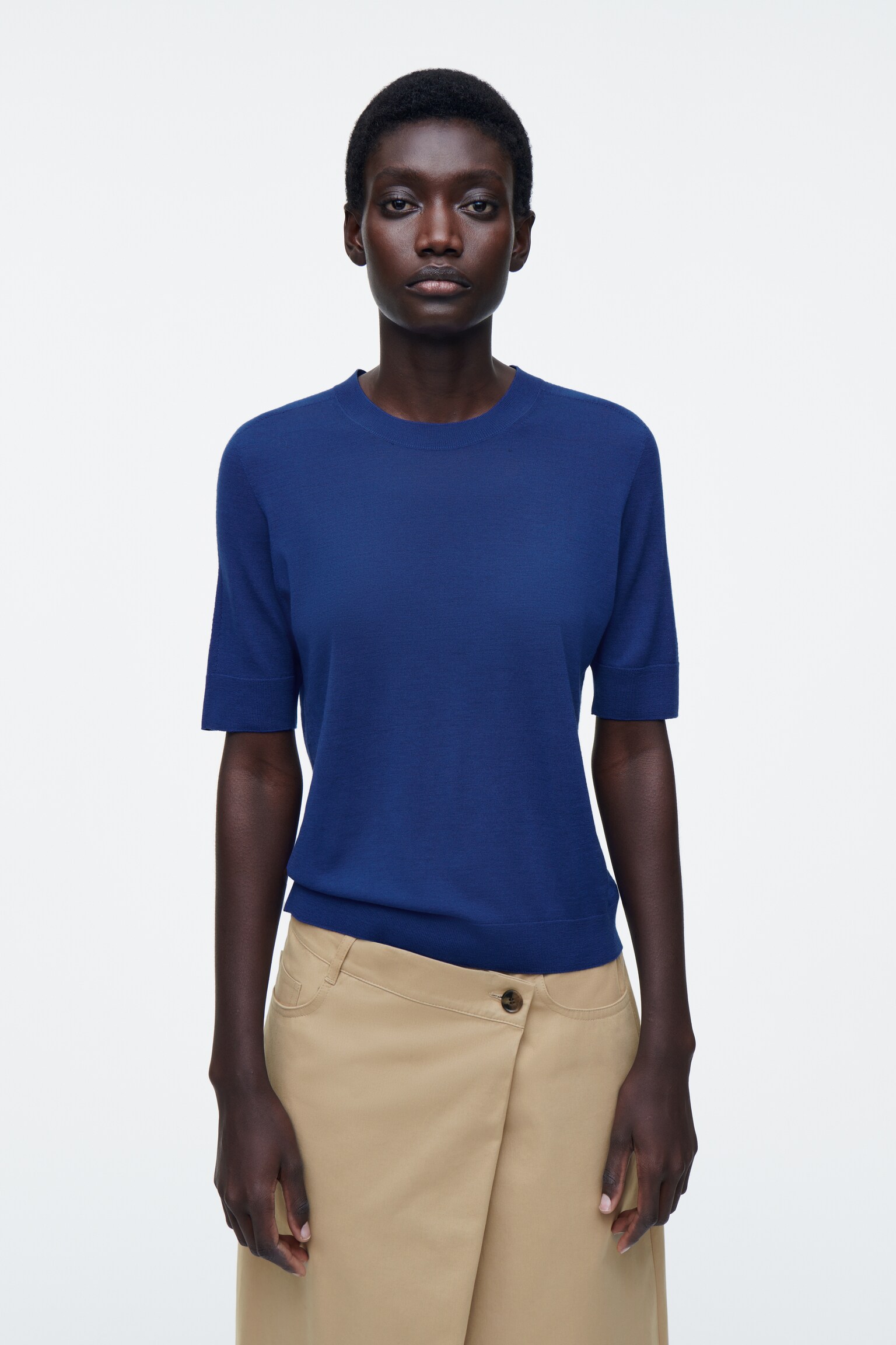 T-SHIRT SLIM IN LANA MERINO SENZA CUCITURE - BLU/NERO