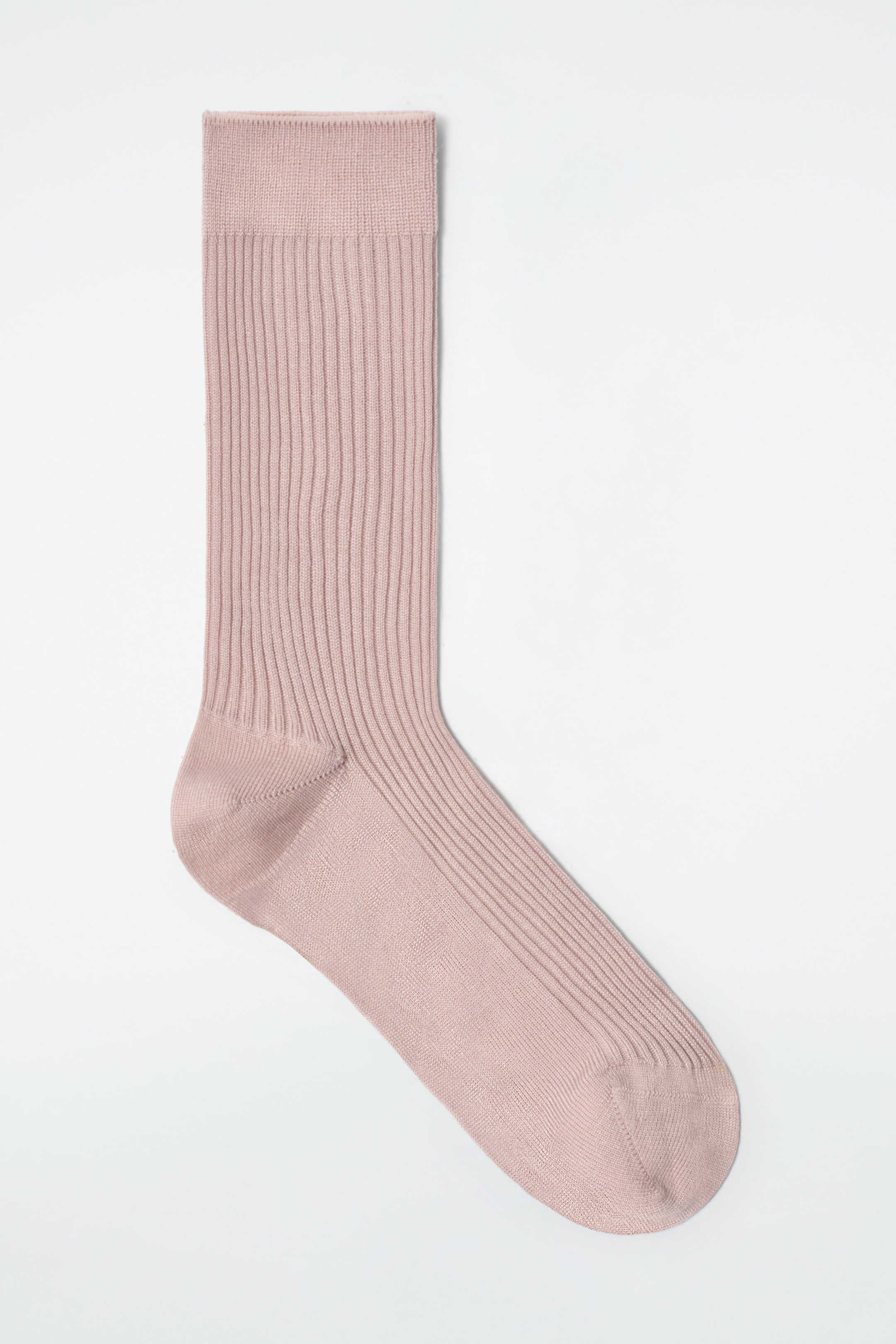 RIBBEDSILKSOCKS