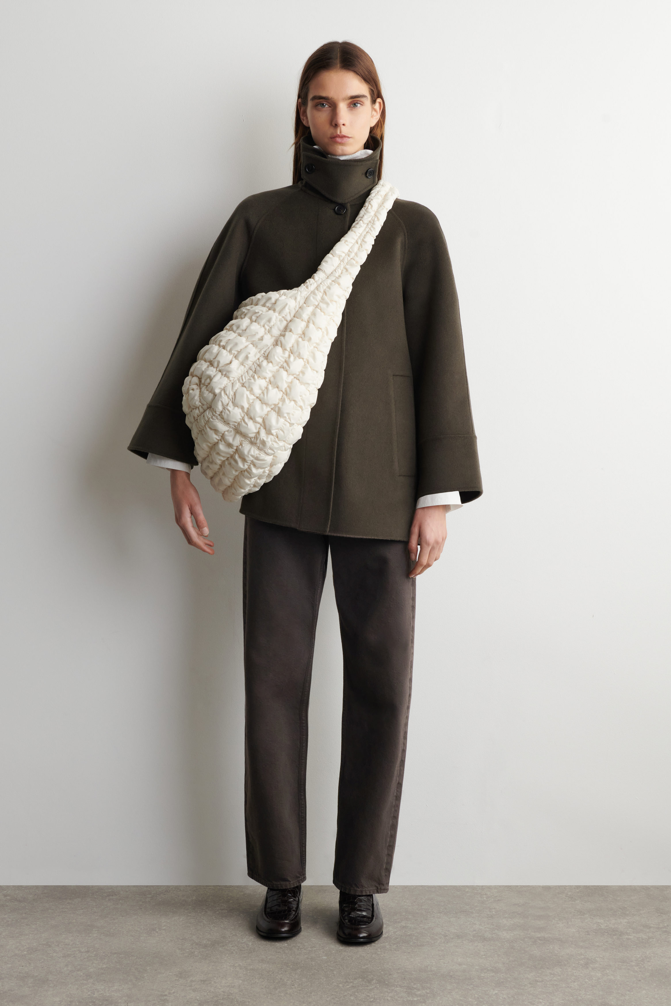 OVERSIZED QUILTED CROSSBODY BAG - LIGHT BEIGE | COS US
