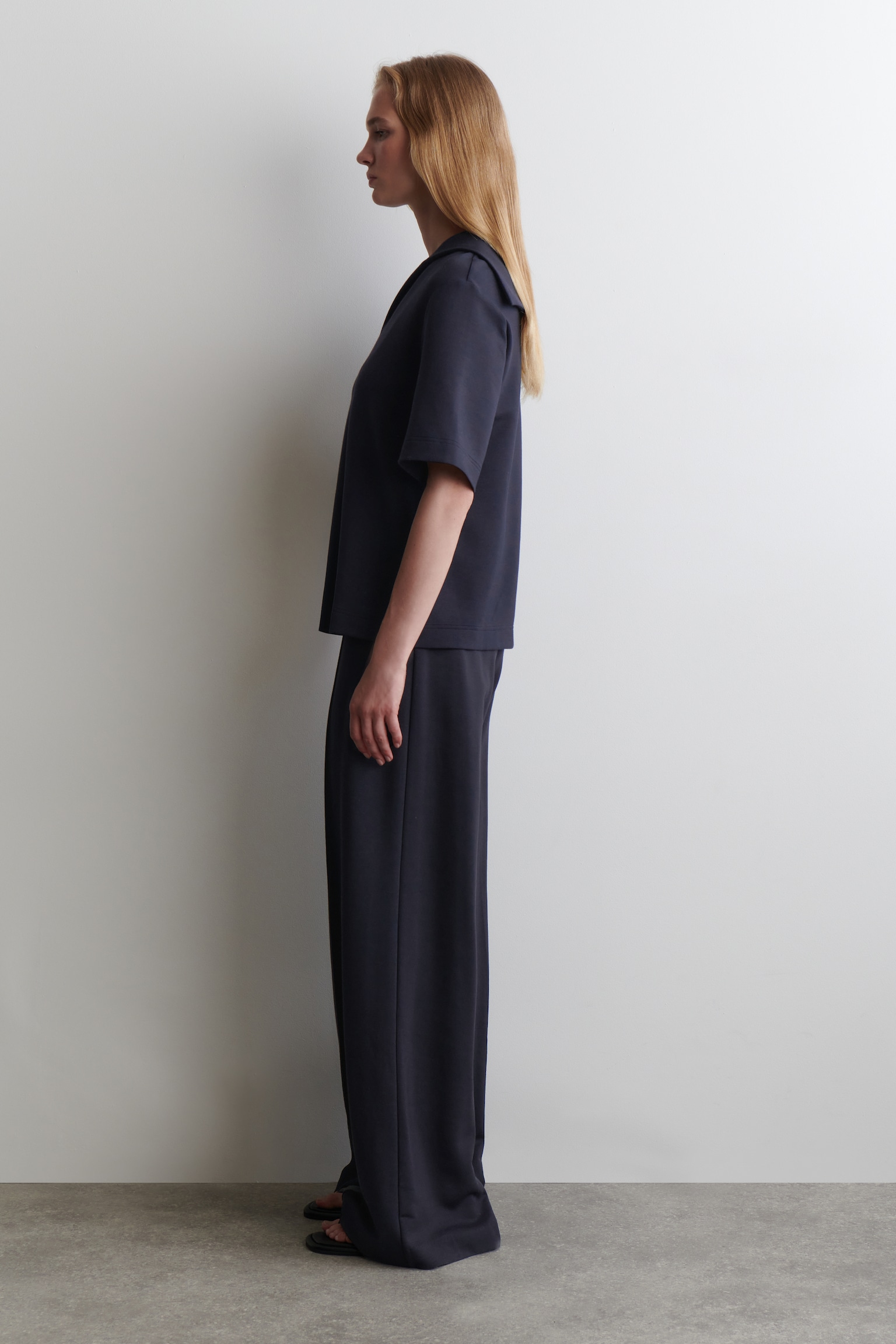 HOSE AUS MODAL MIT WEITEM BEIN - NAVYBLAU - 5
