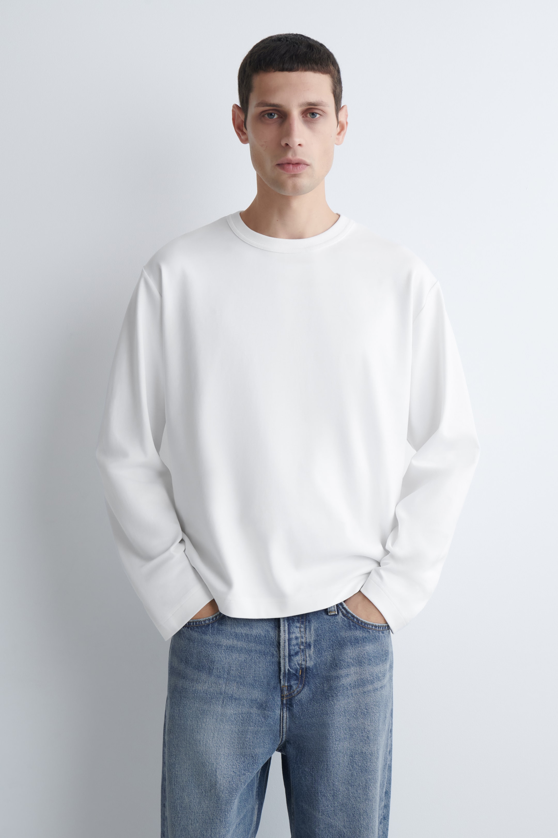 Ingrandisci l'immagine: RELAXED JERSEY INTERLOCK LONG-SLEEVED T-SHIRT - WHITE - UOMO | H&M CH 1