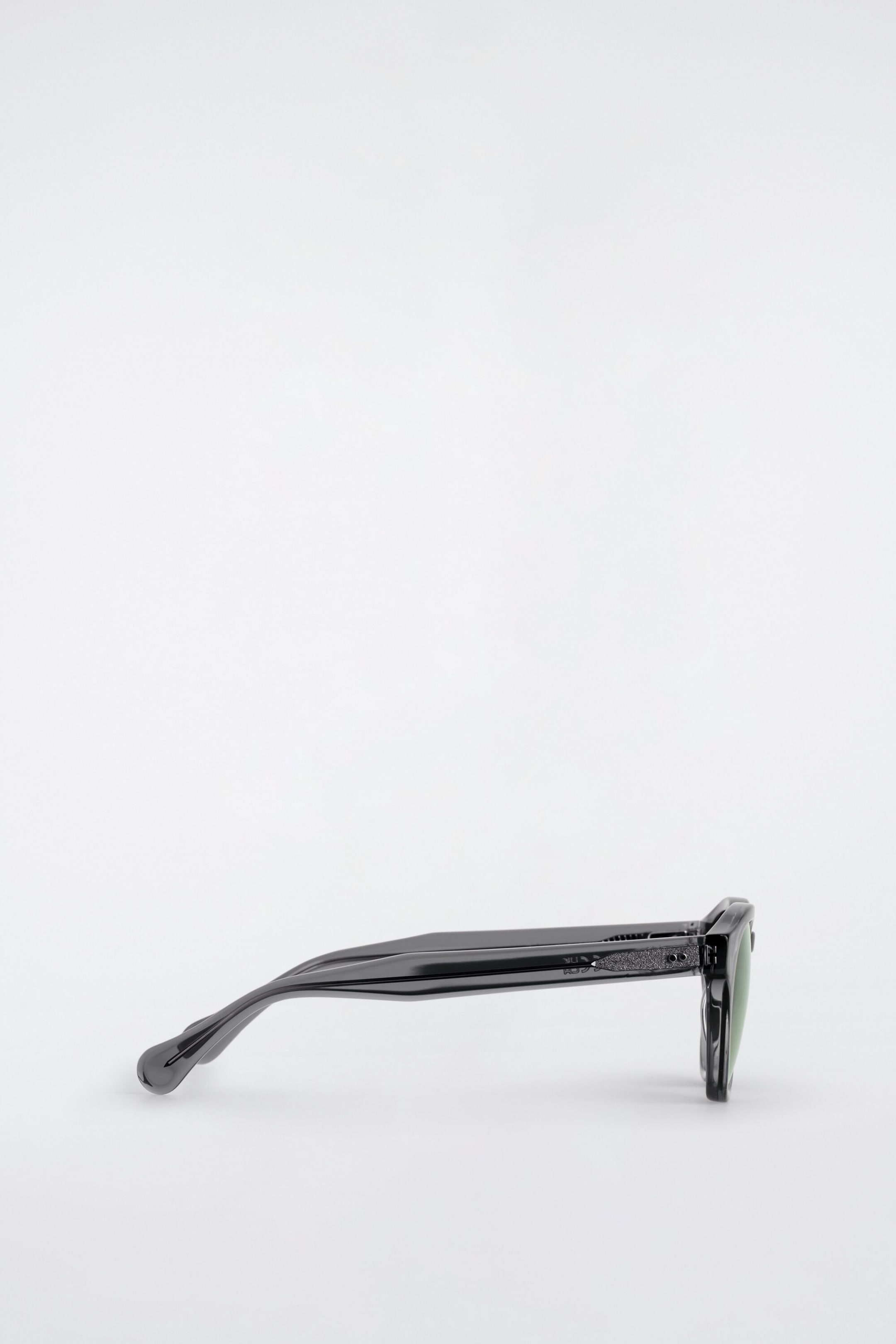 StillMedia/DescriptiveStillLife