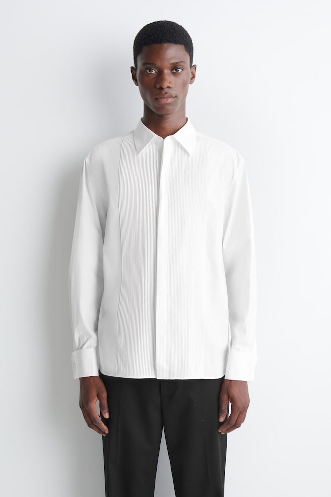 PINTUCKED COTTON TUXEDO SHIRT — CHALK