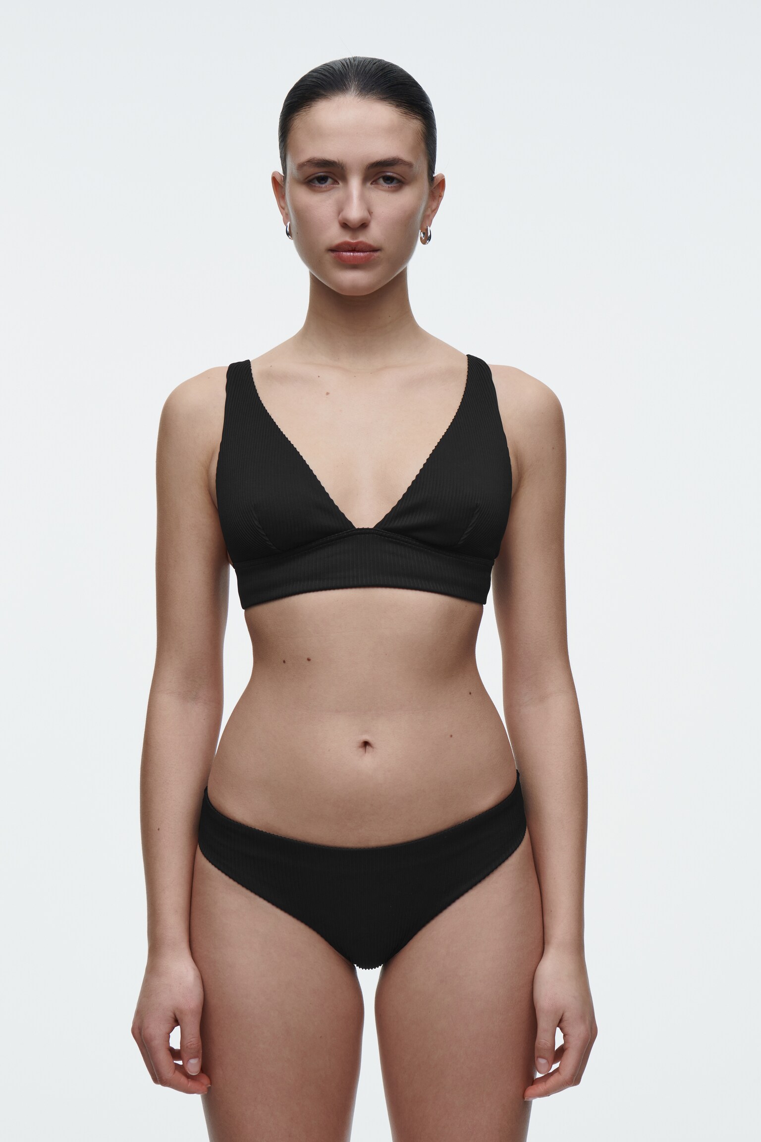 KLASSZIKUS BORDÁS BIKINI ALSÓ - FEKETE
