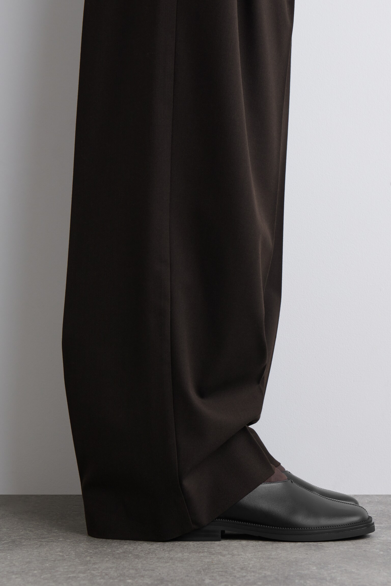SOULIERS À SEMELLE ÉPAISSE EN CUIR - NOIR - 6
