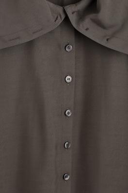 FLUID MOCK-NECK BLOUSE — GRAY 7
