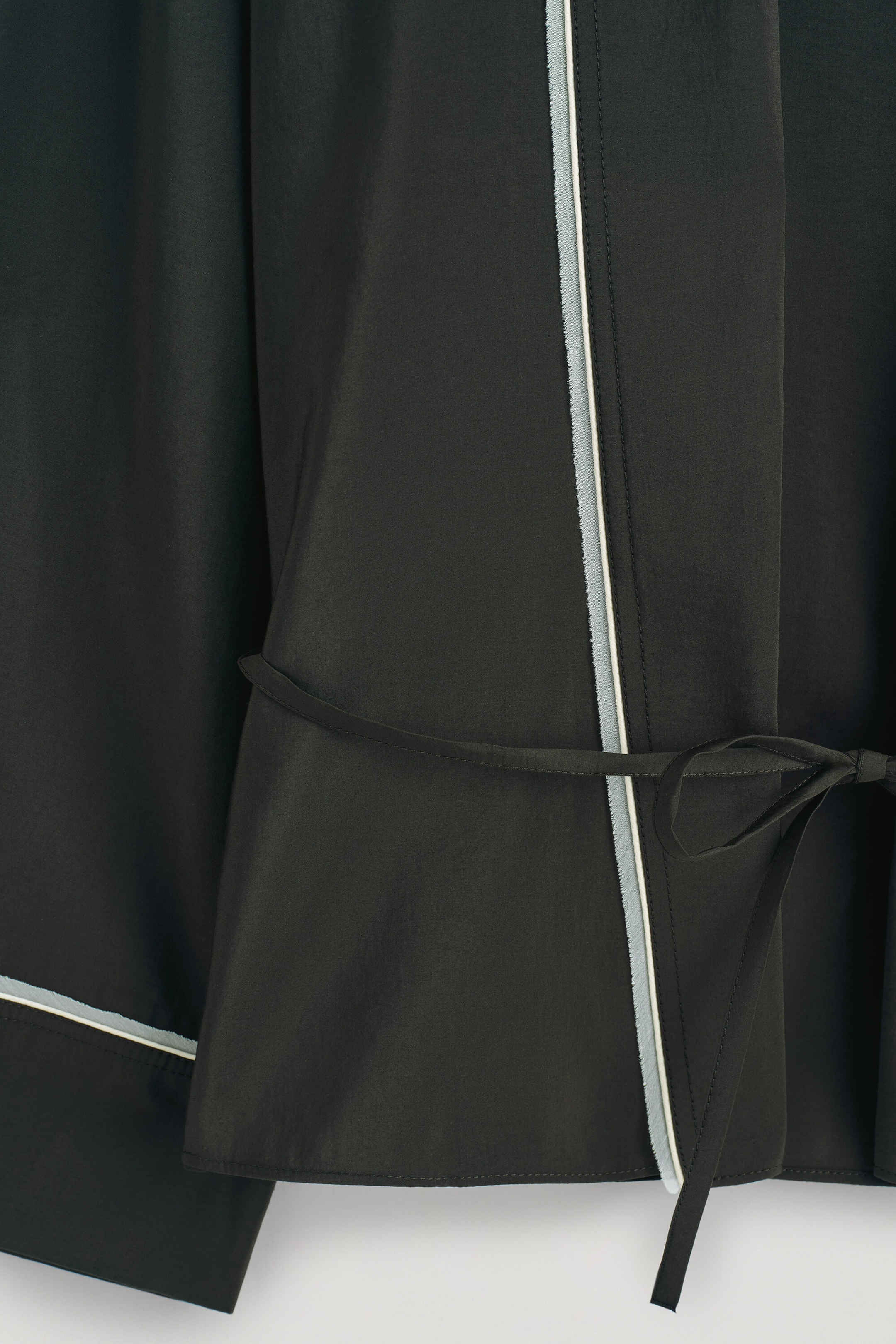 StillMedia/DescriptiveDetail