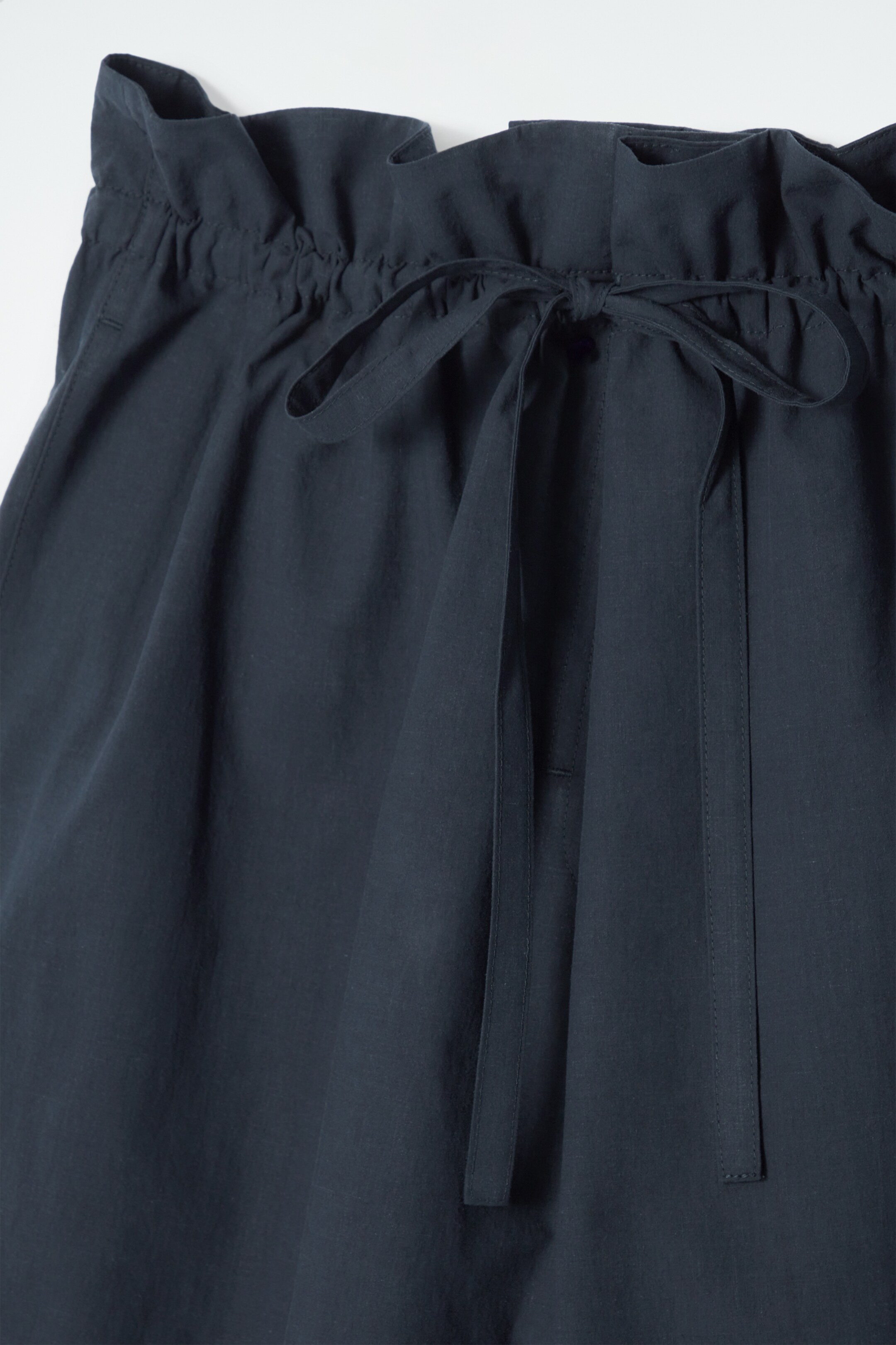 View larger image: PAPERBAG BARREL-LEG TROUSERS - NAVY - Ladies | H&M GB 2