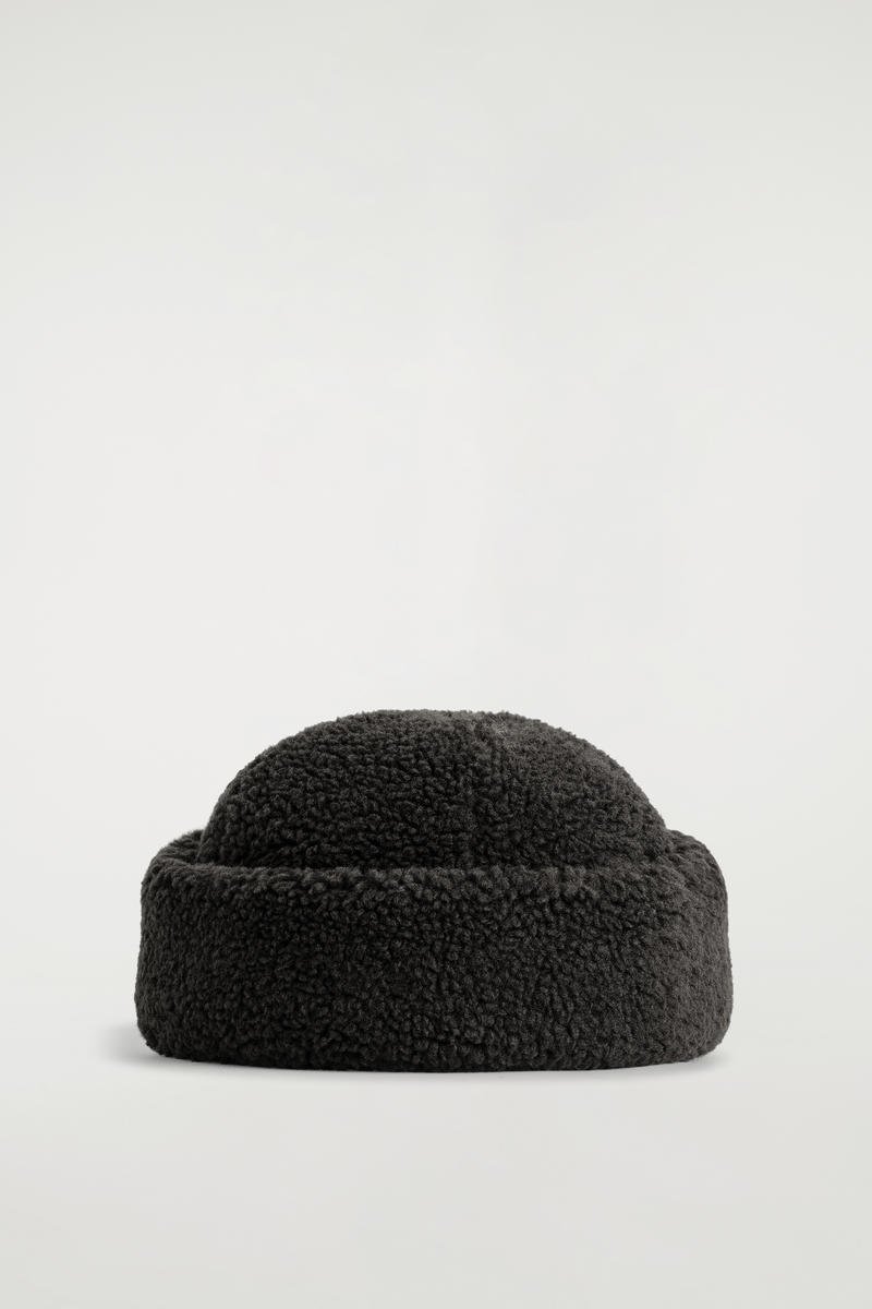 Cos Fold-up Teddy Hat In Black