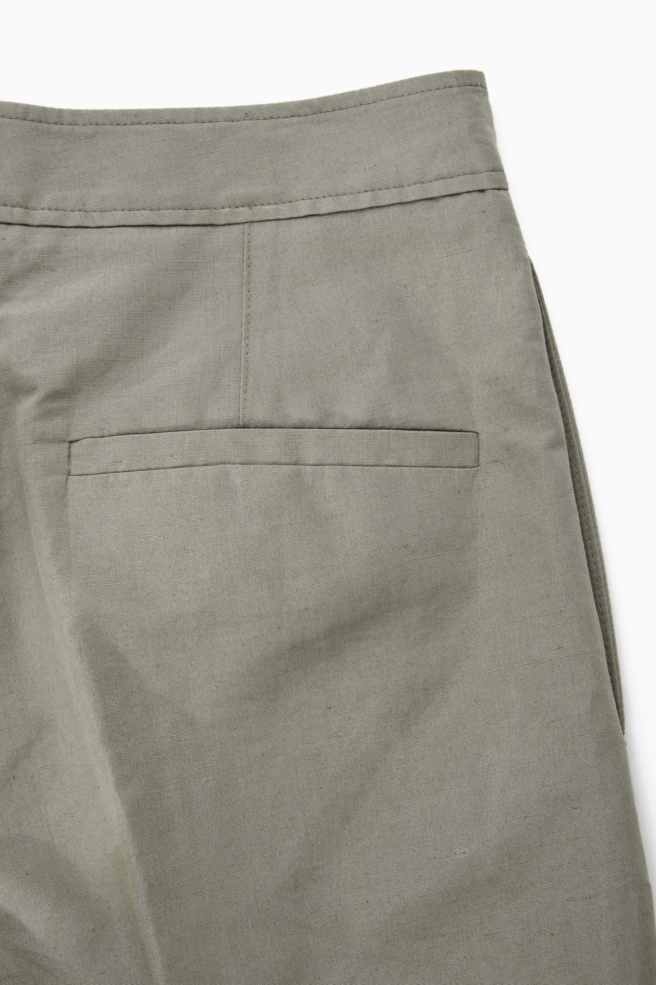 REGULAR LINEN-BLEND TAPERED CHINOS