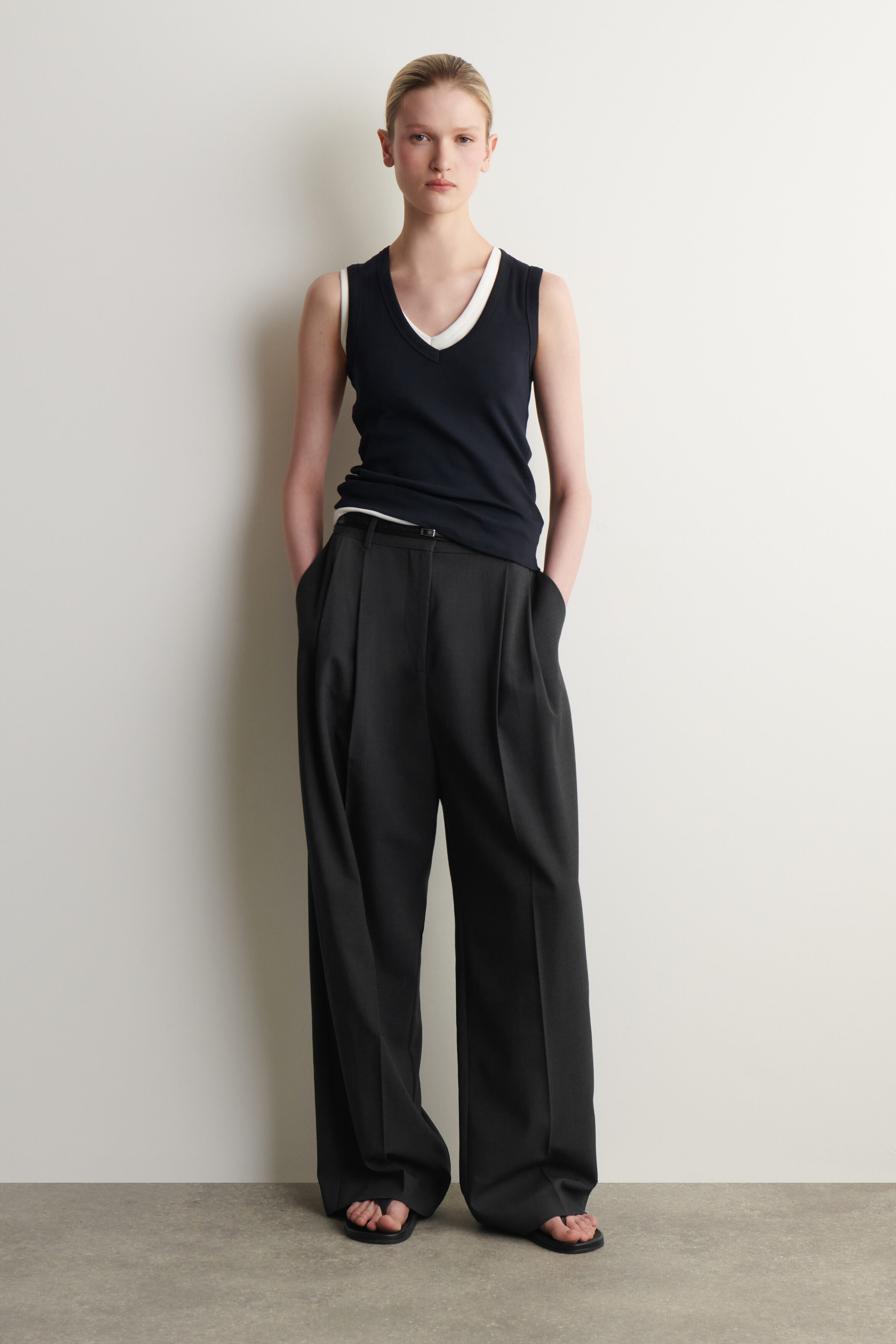 RELAXED TWILL WIDE-LEG PANTS - DARK GRAY | COS US