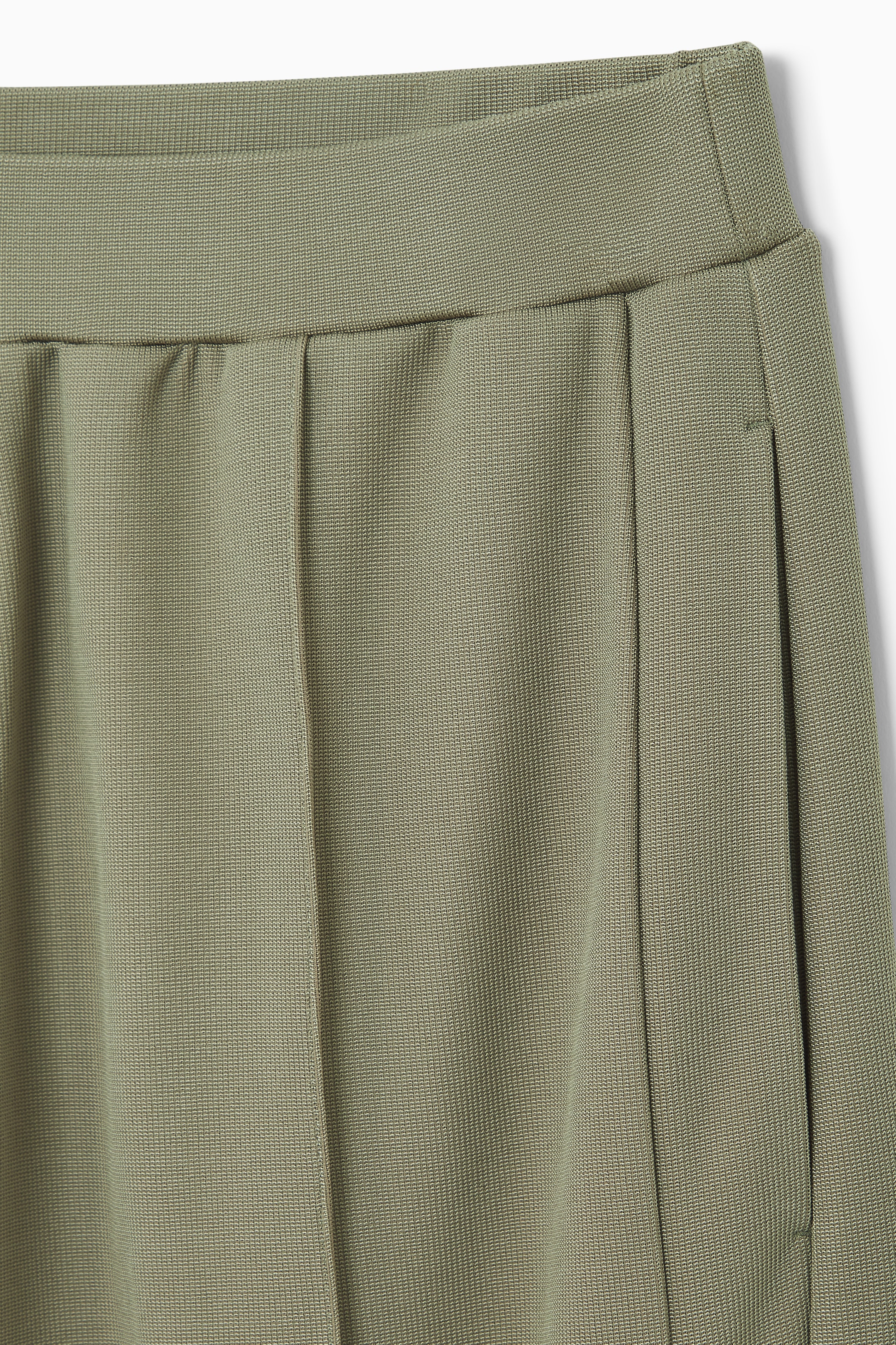 View larger image: PINTUCKED STRAIGHT-LEG TROUSERS - GREEN - Ladies | H&M GB 2