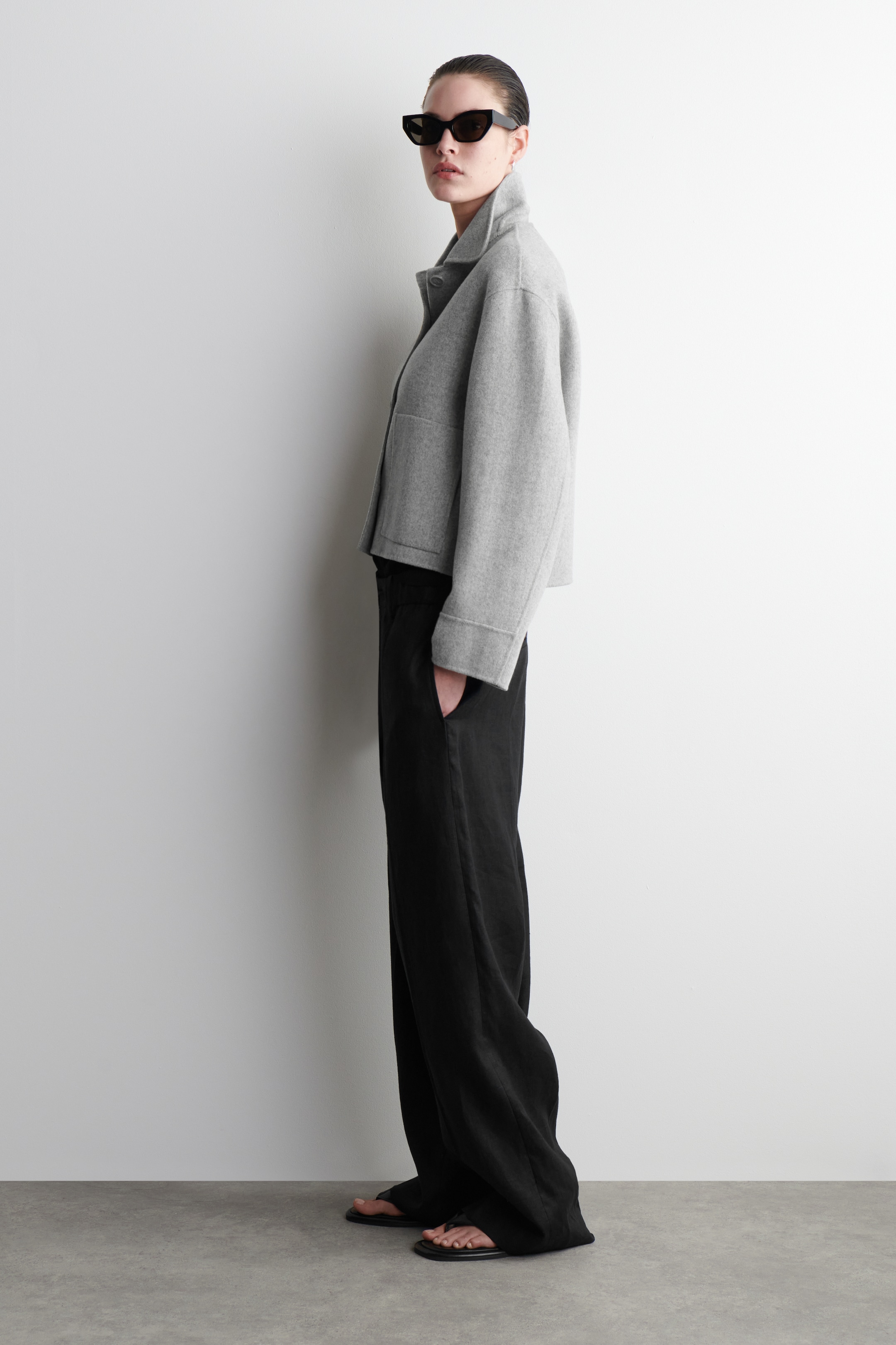 Größeres Bild ansehen: KASTENFÖRMIGE KURZJACKE AUS DOUBLEFACE-WOLLE - Hellgrau - Ladies | H&M DE 3