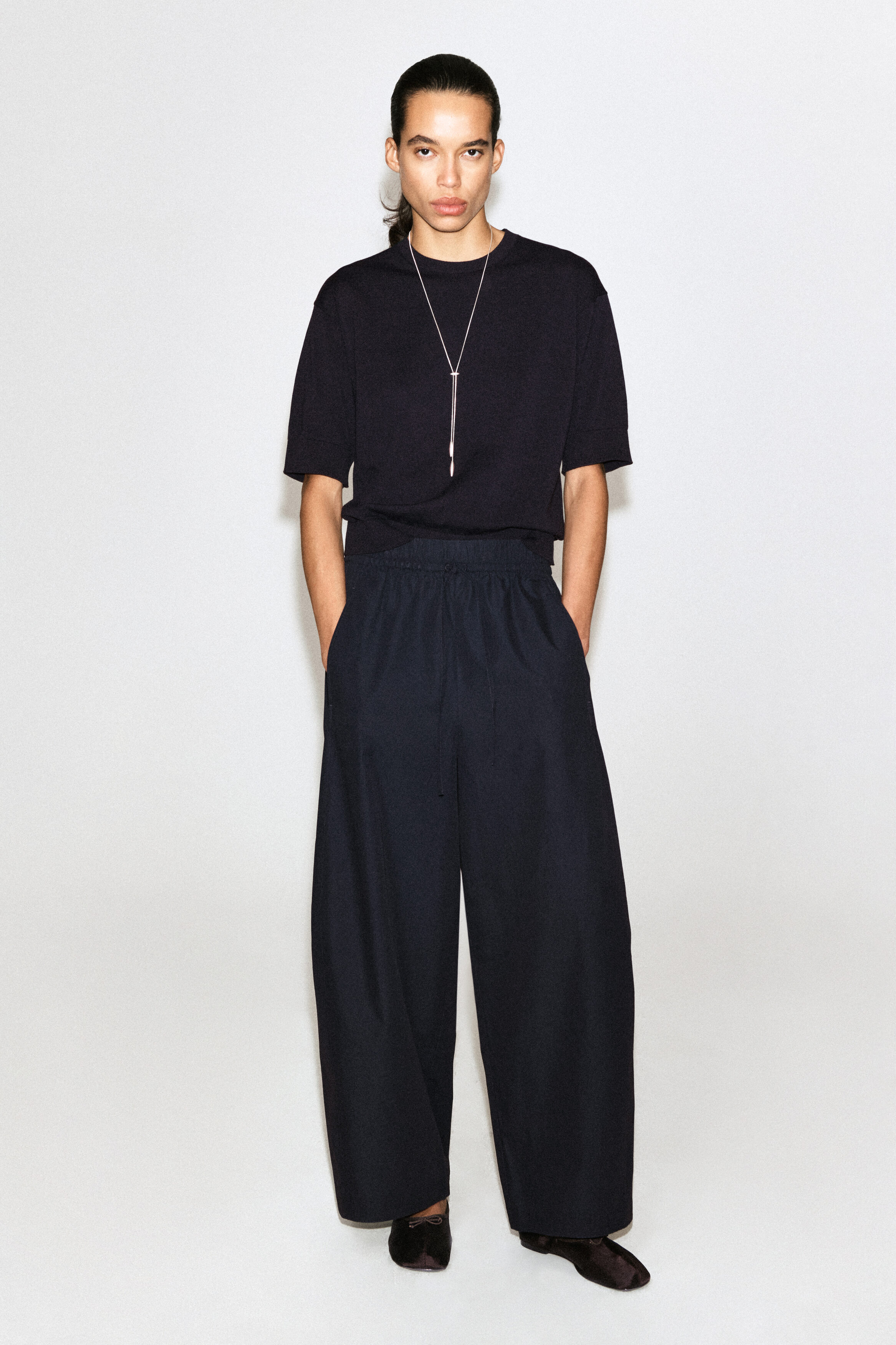 ELASTICATED BARREL-LEG PANTS - NAVY | COS US