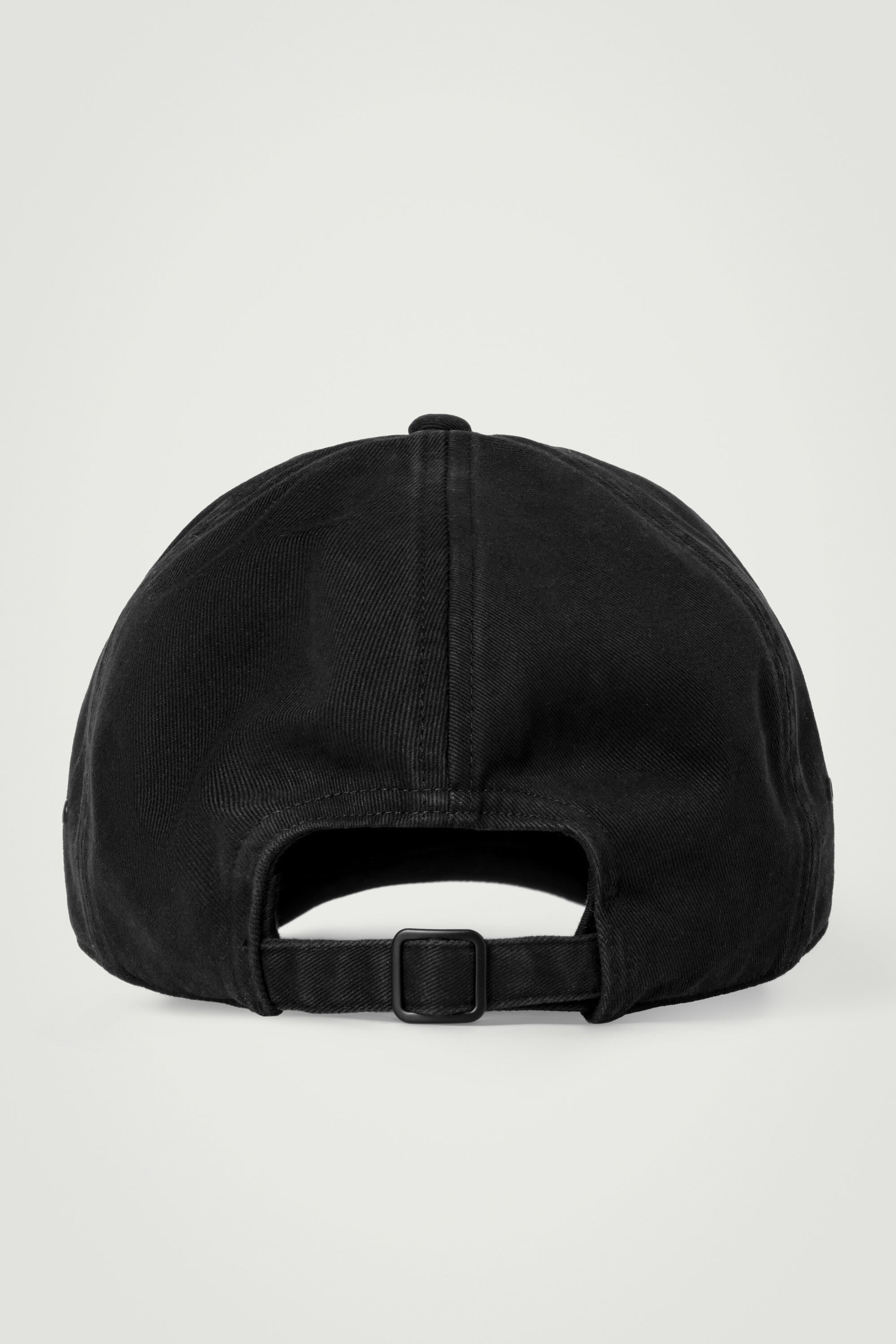 COTTON-TWILL BASEBALL CAP - BLACK | COS