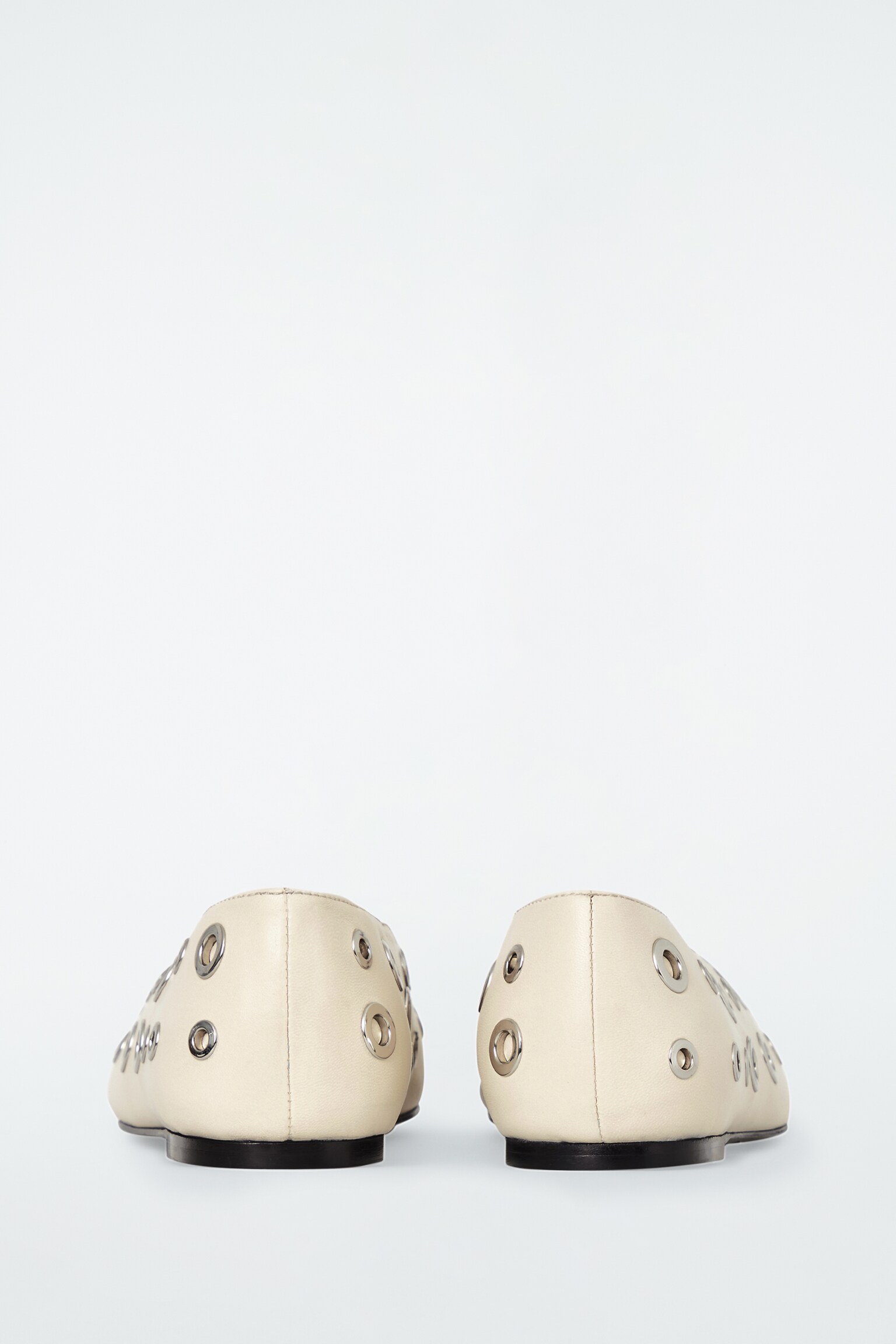 FLACHE BALLERINAS AUS LEDER MIT ÖSEN - CREMEWEISS/SCHWARZ - 2