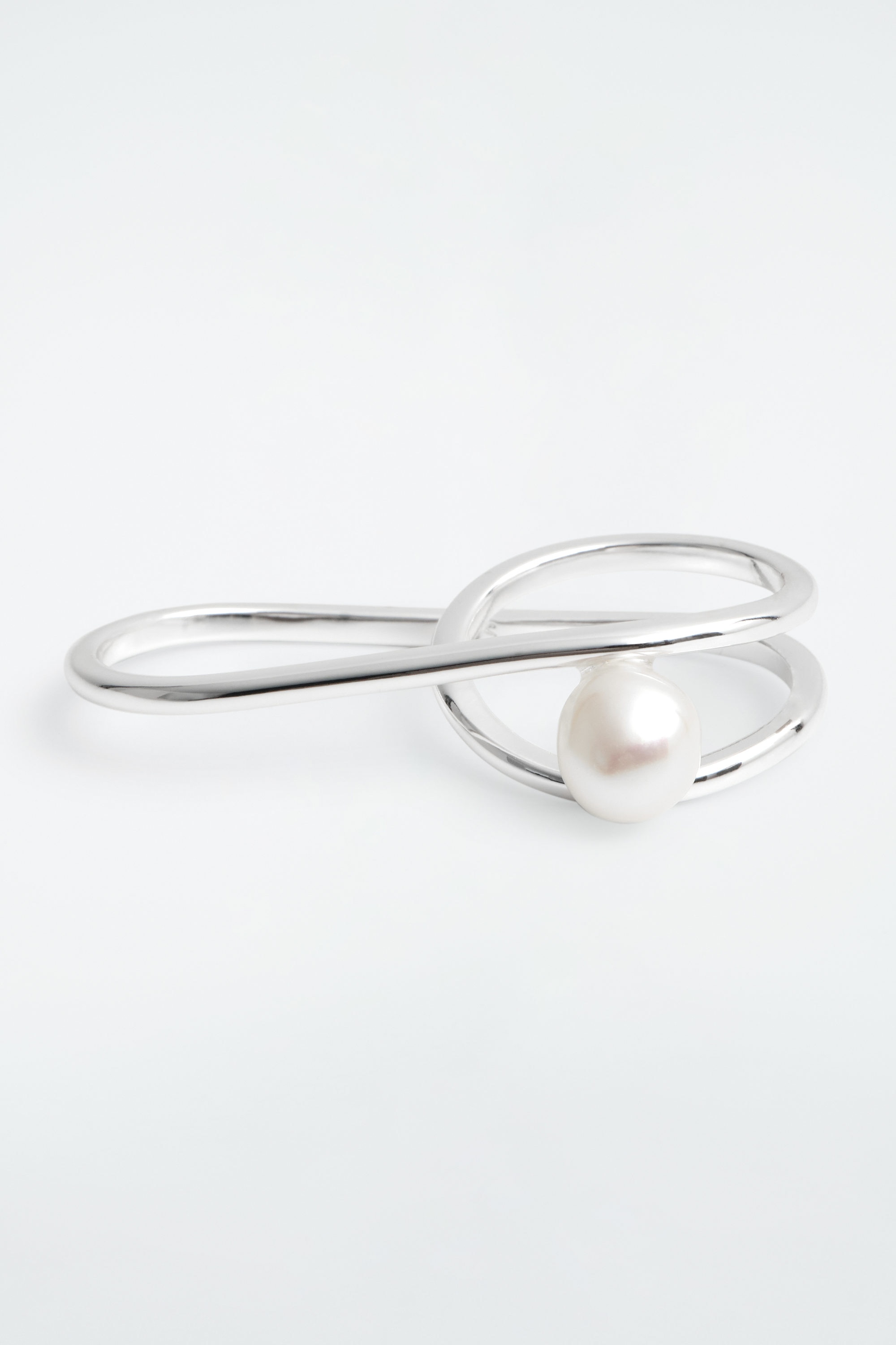 COILED FRESHWATER PEARL DOUBLE RING - SILVER | COS US