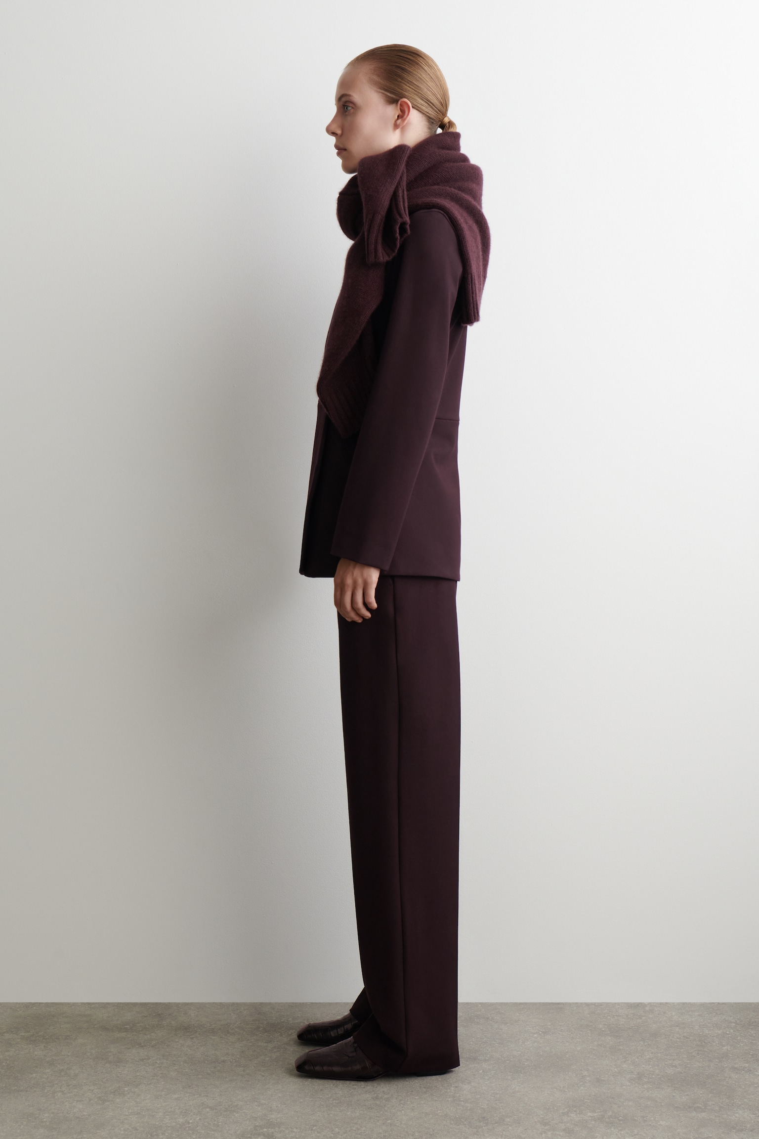 TAILORED STRAIGHT-LEG TROUSERS - BURGUNDY/BLACK - 6