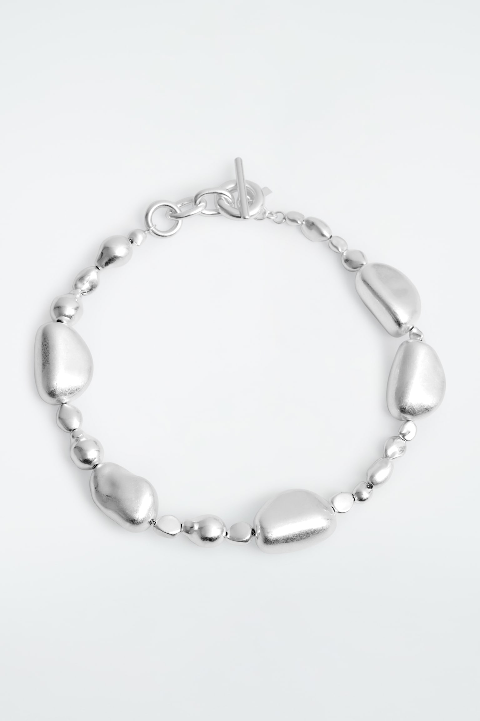 COLLAR CON ADORNOS IRREGULARES - PLATEADO - 2