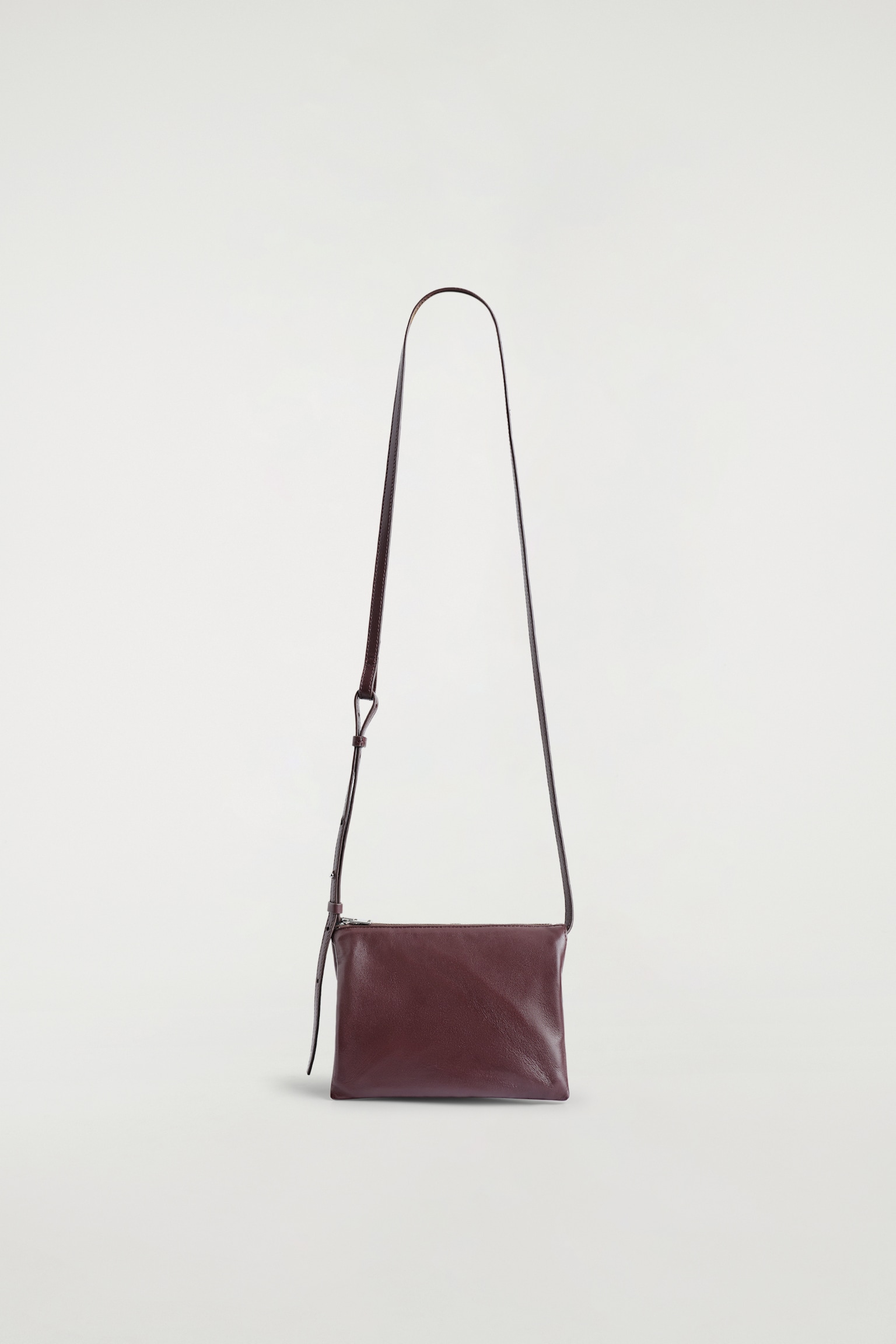 TROVE CROSSBODY BAG - LEATHER - BORDEAUX/BLACK - 2