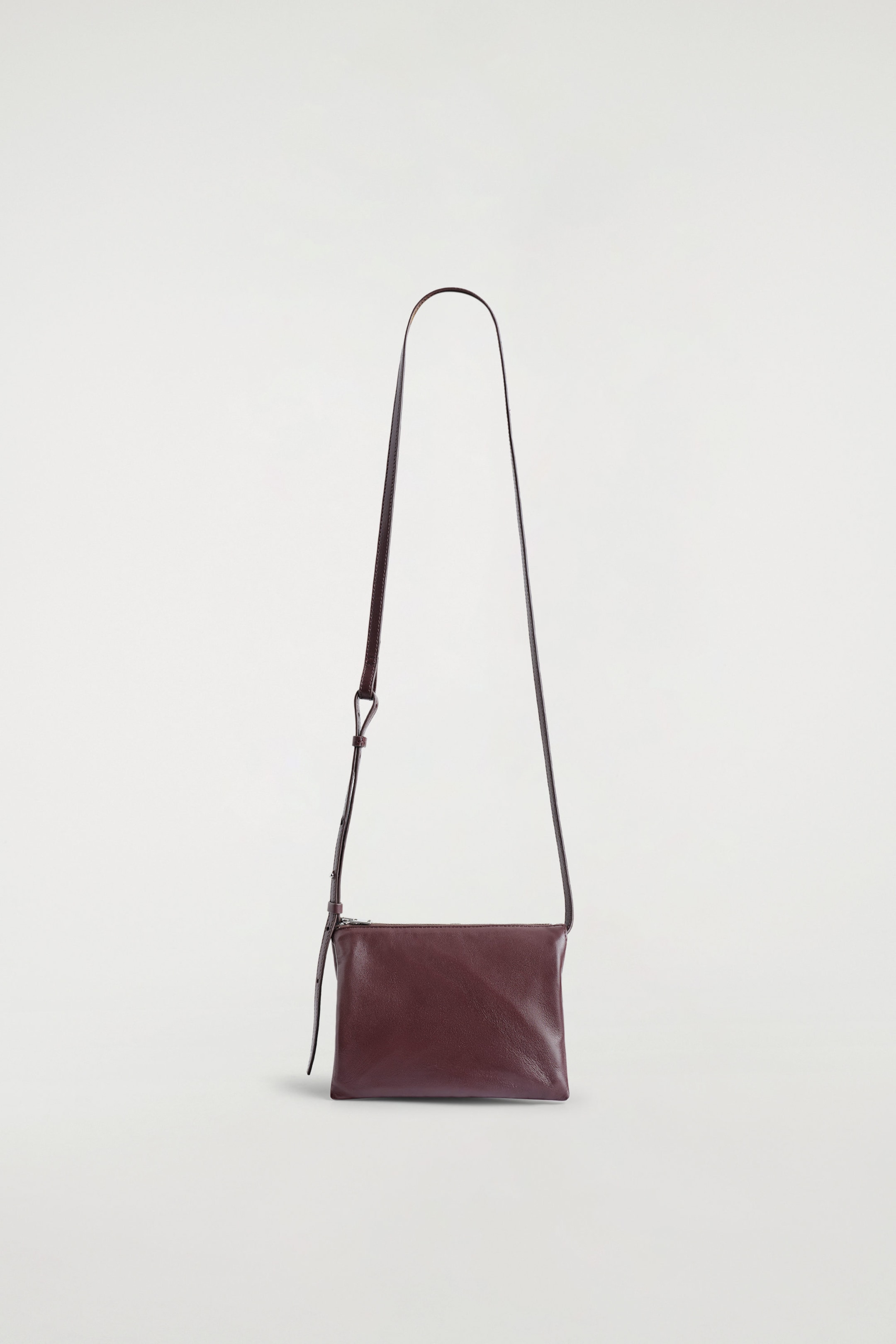 TROVE CROSSBODY BAG - LEATHER