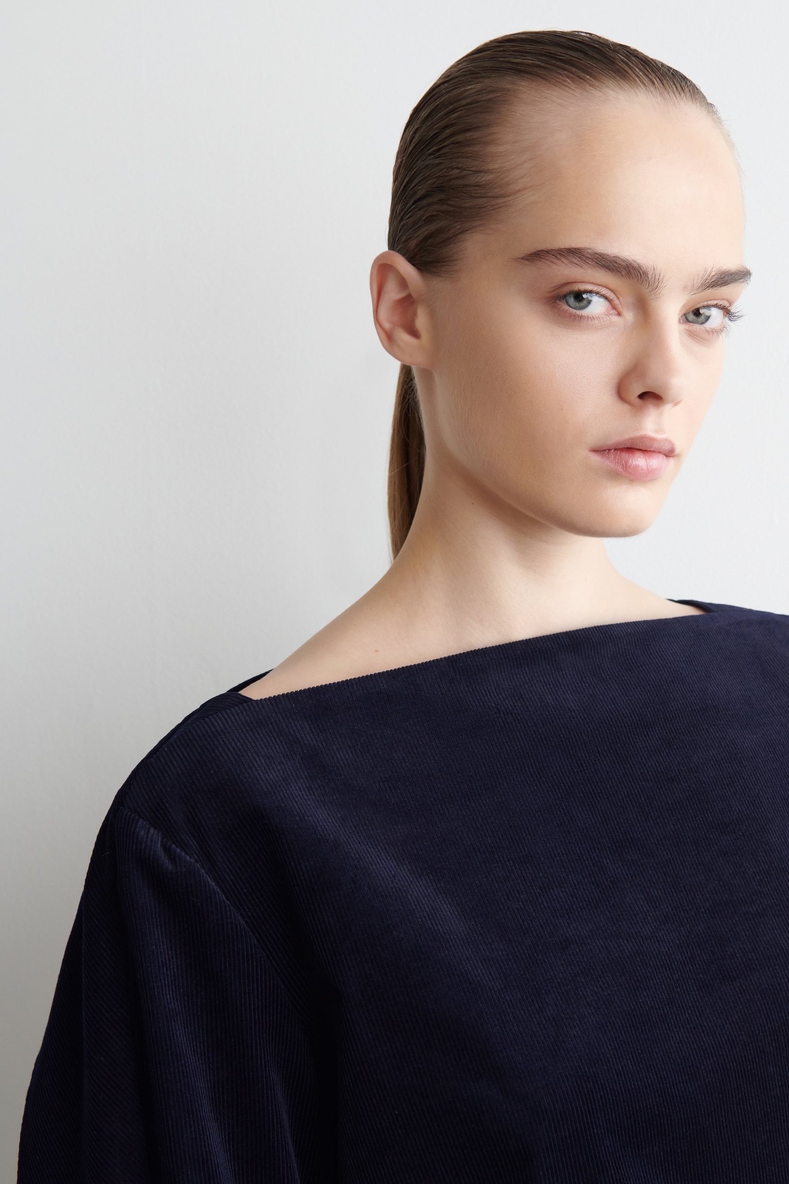 STRAIGHT-NECK CORDUROY TOP - BLU NAVY - 7