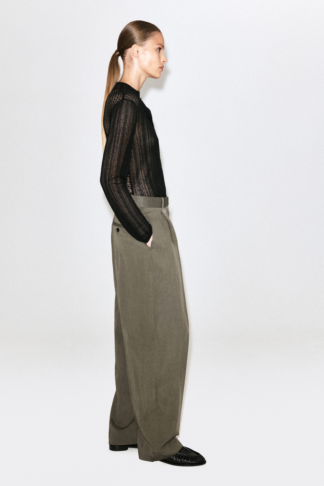 FLUID PLEATED STRAIGHT-LEG PANTS — DARK BEIGE