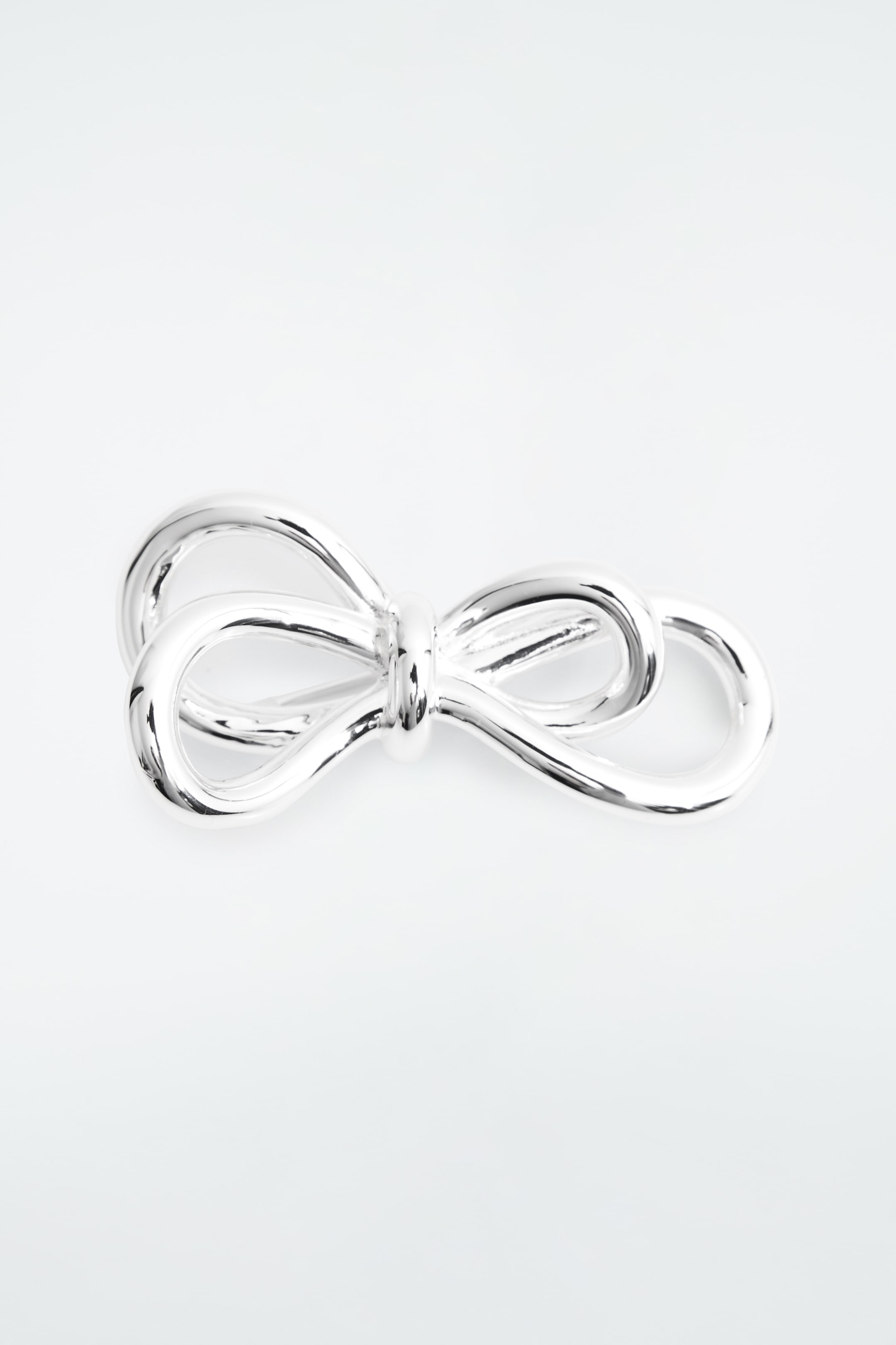Vis større bilde: KNOTTED BOW BROOCH - SILVER - Ladies | H&M NO 1