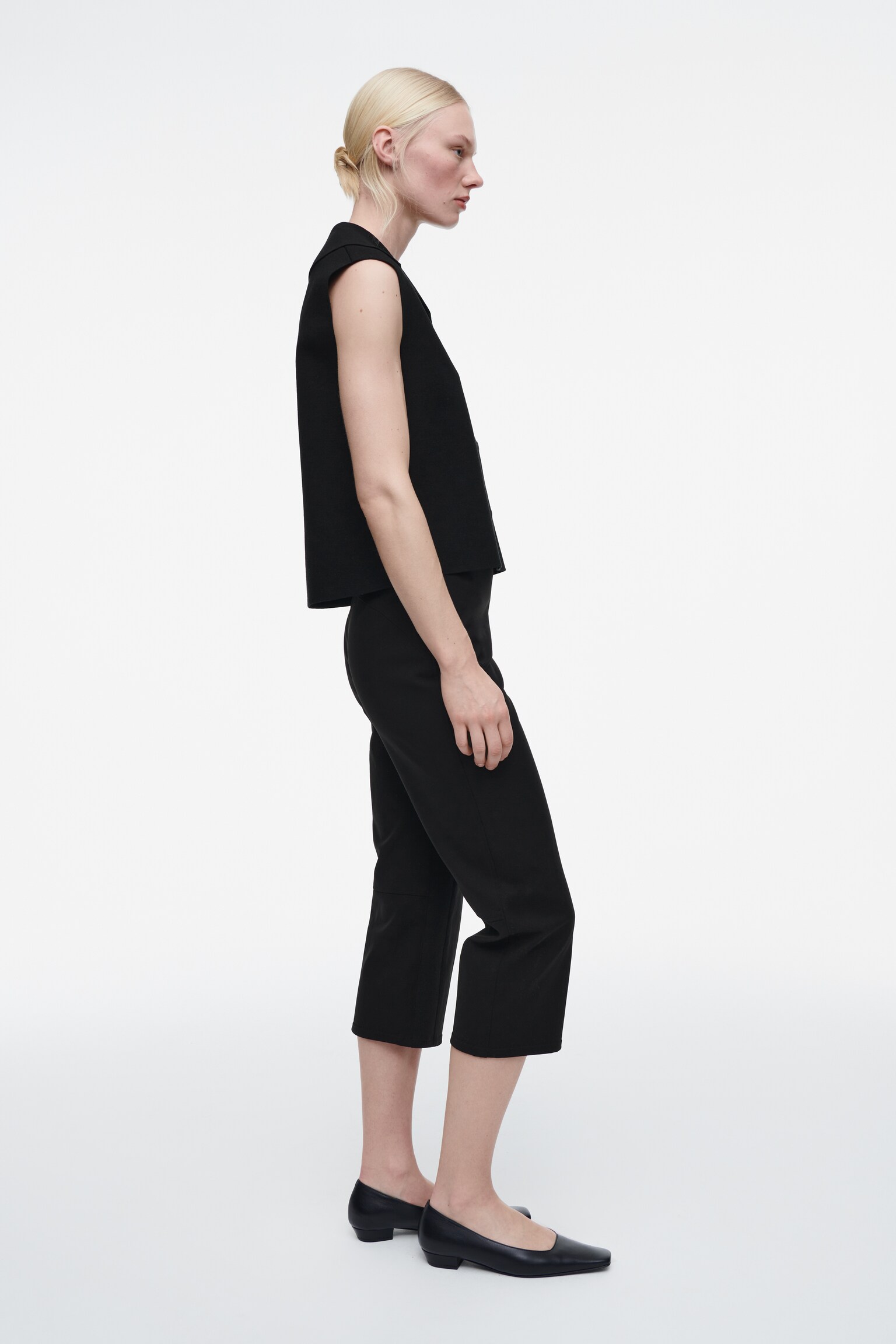 CHALECO DE PUNTO CON CUELLO - NEGRO - 3