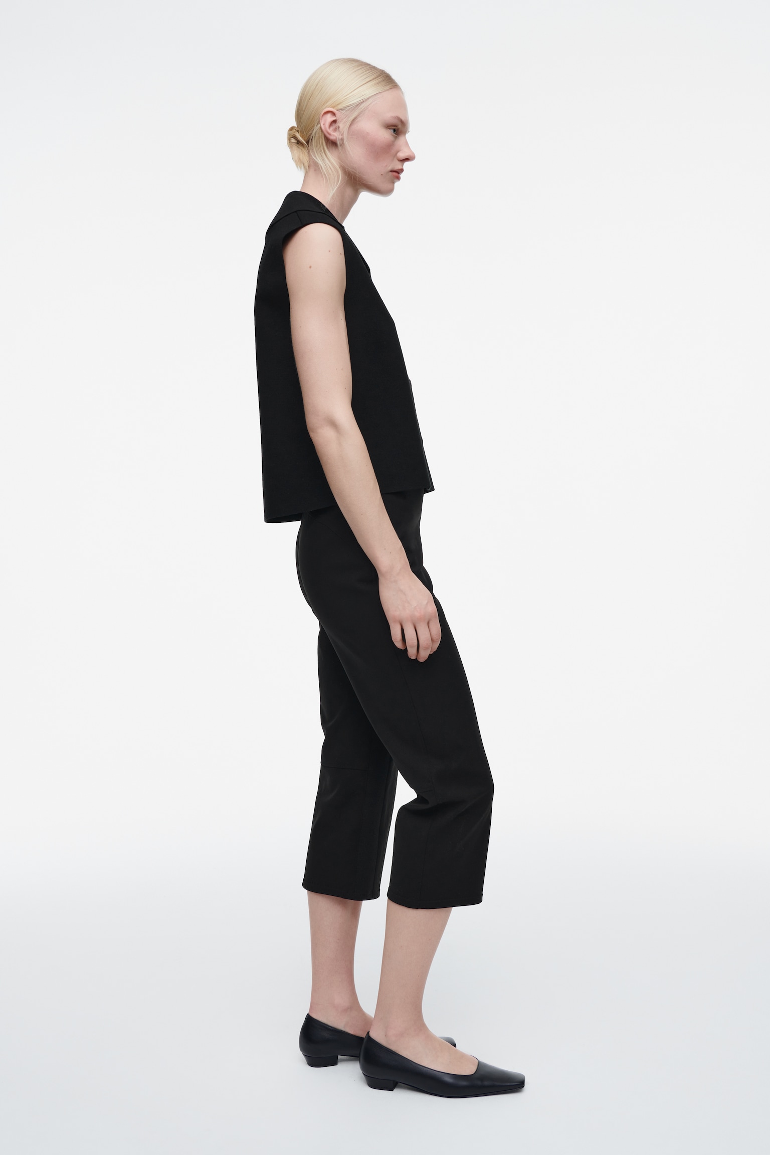 CHALECO DE PUNTO CON CUELLO - NEGRO - 4