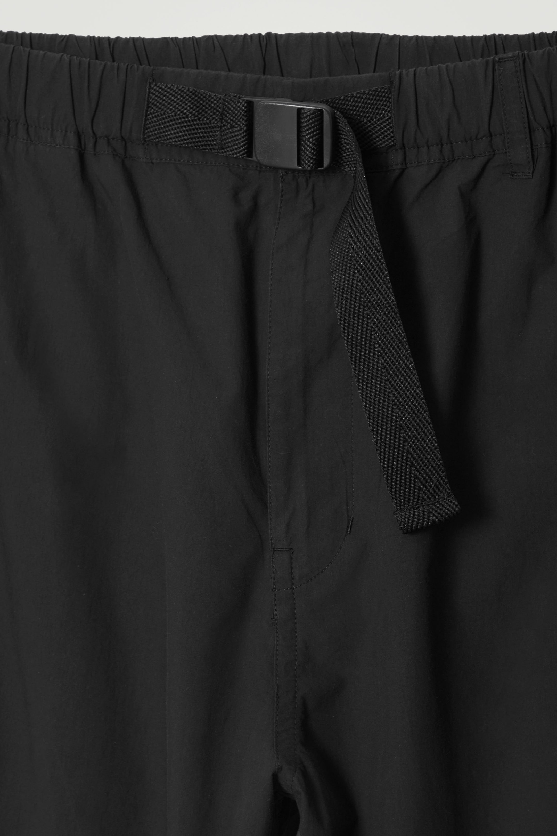 StillMedia/DescriptiveDetail