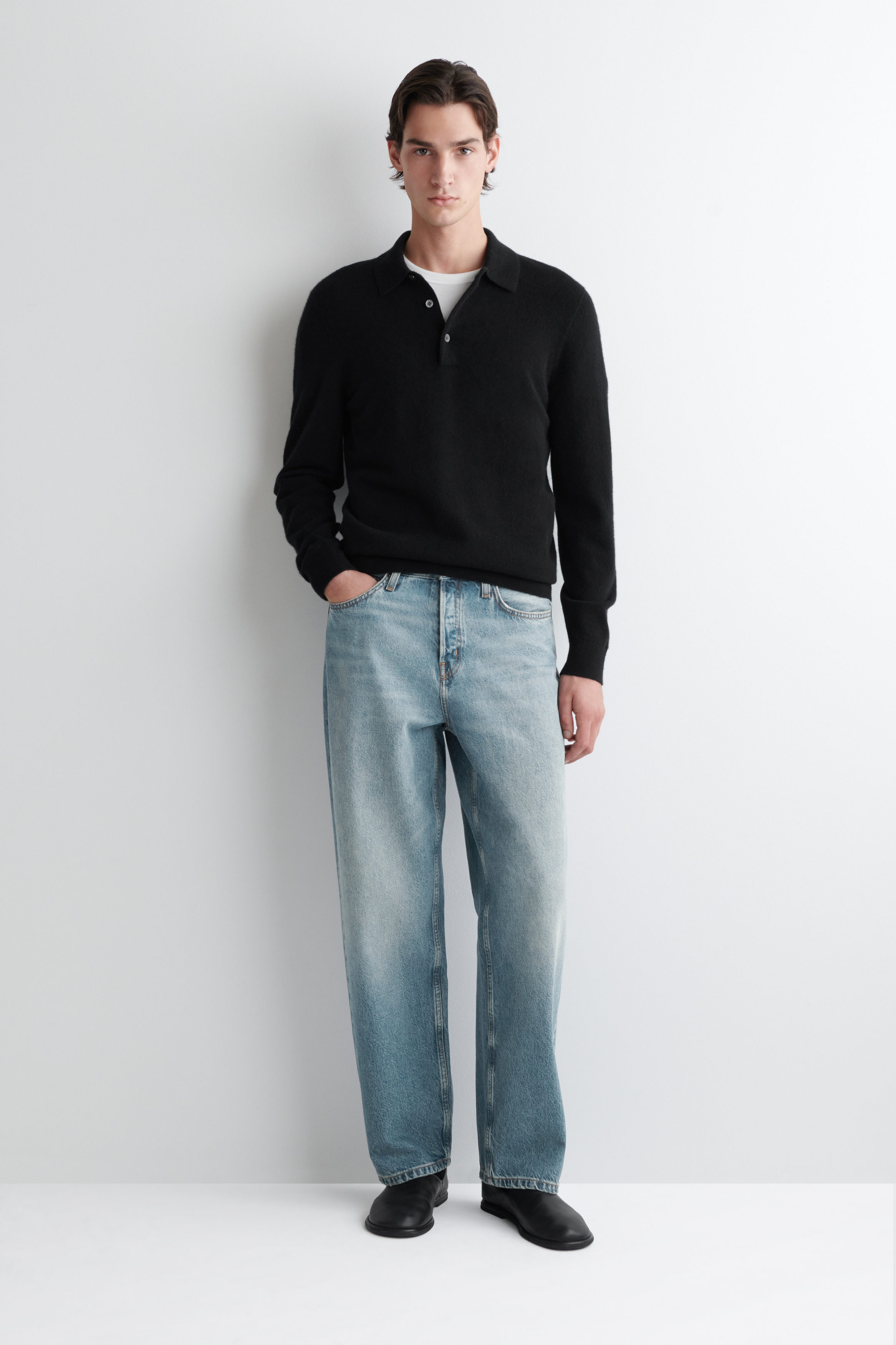 SEAMLESS CASHMERE POLO SHIRT - BLACK | COS US