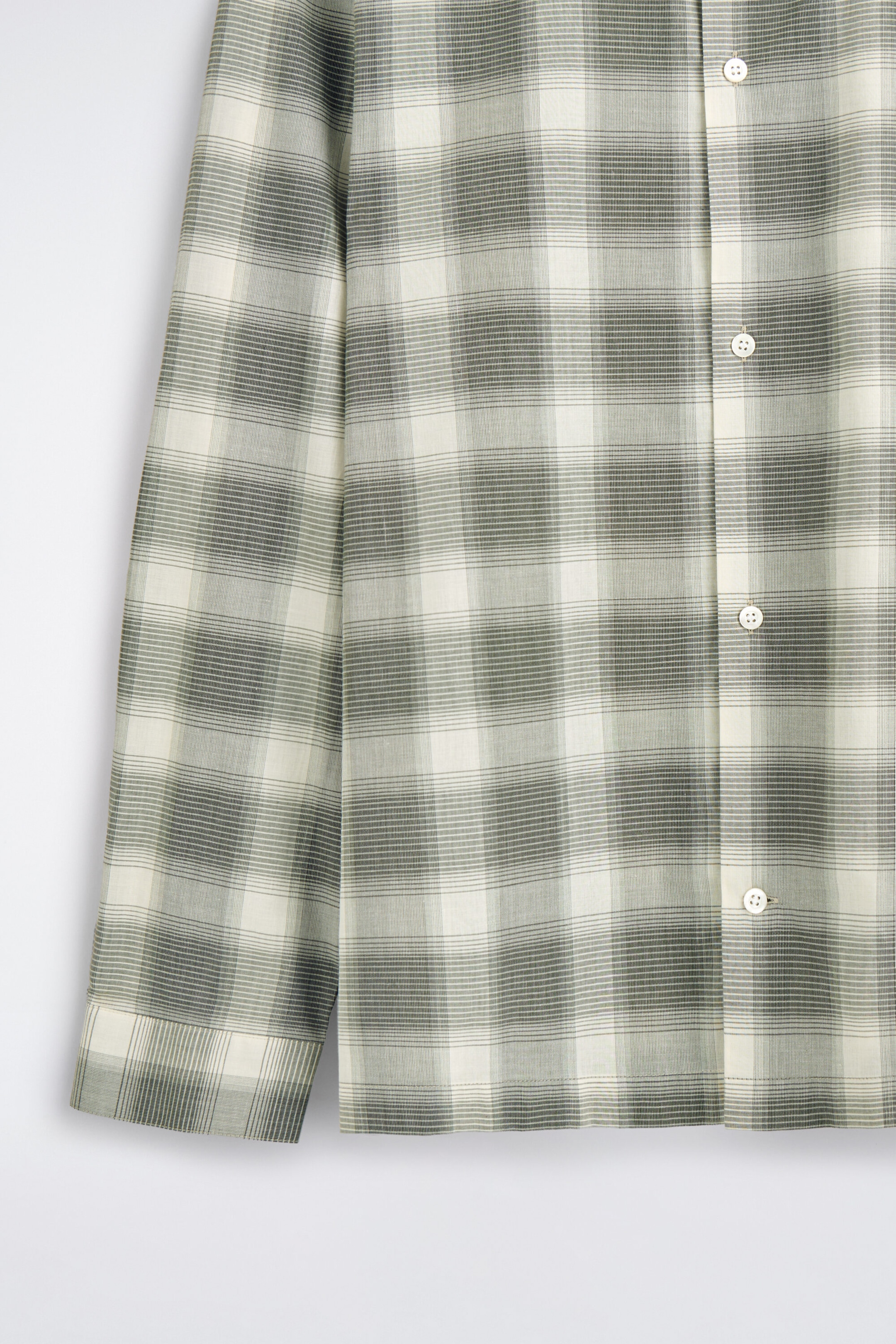 StillMedia/DescriptiveDetail