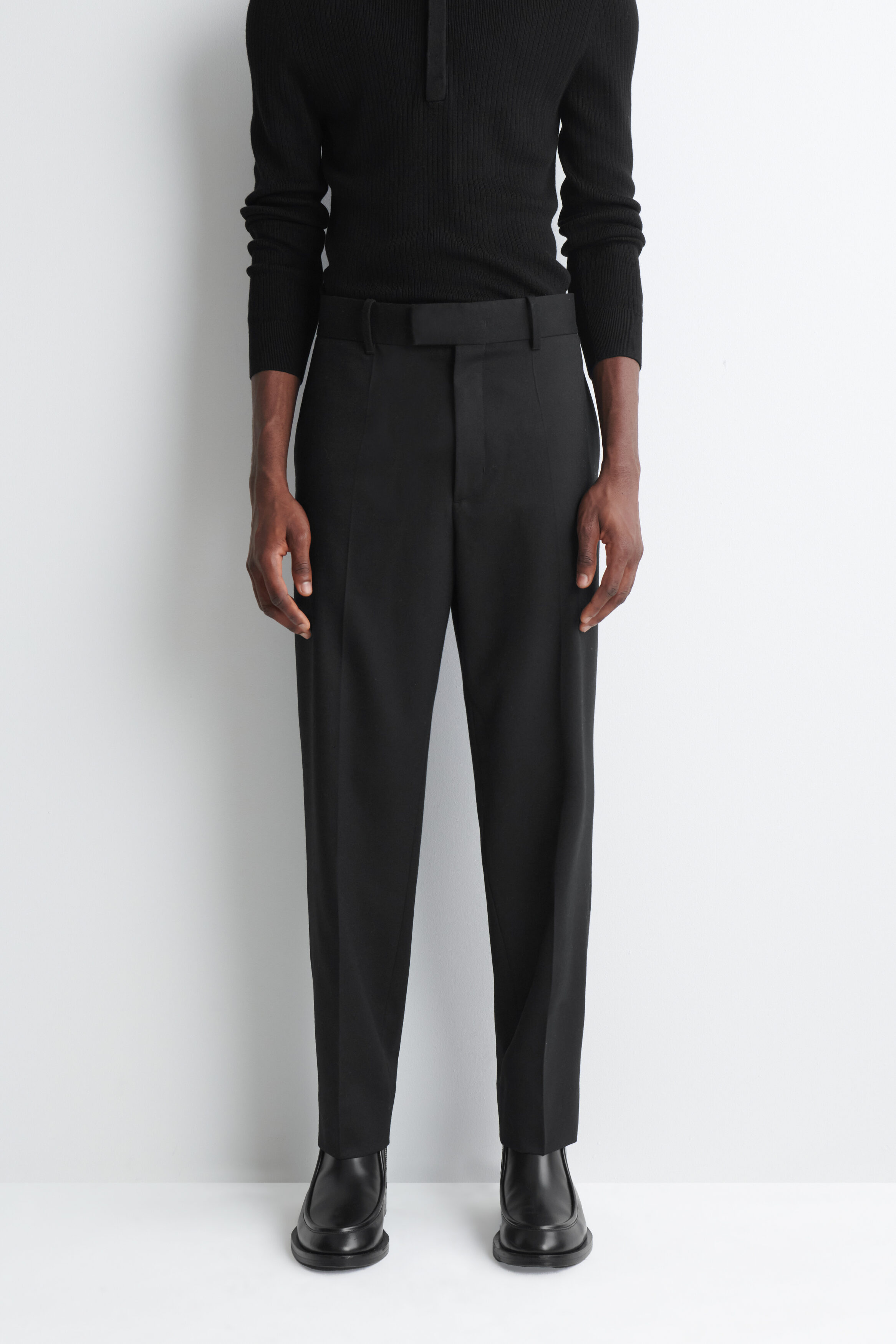 WOOL REGULAR-FIT TAPERED PANTS - thumbnail 5
