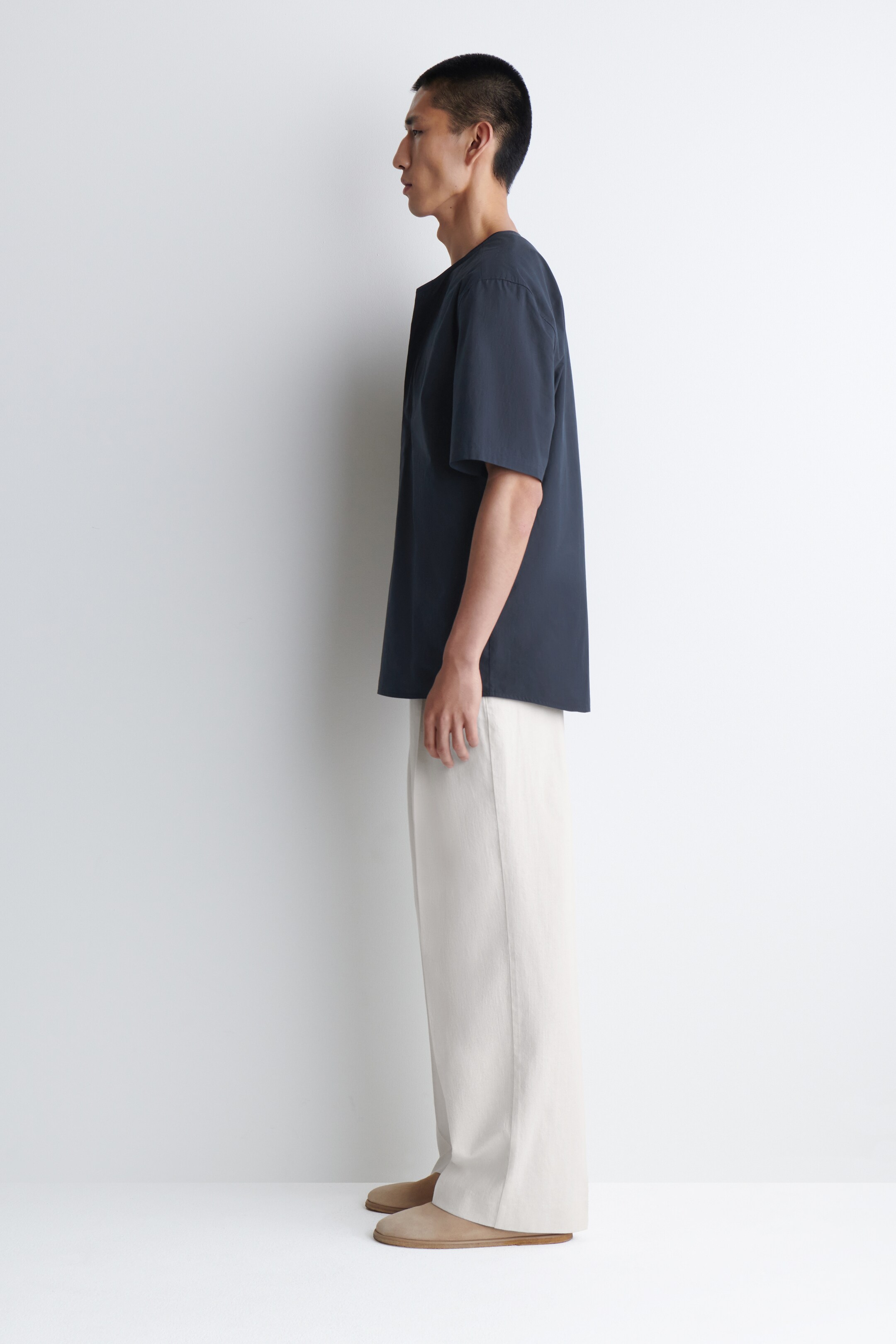 Agrandir l'image: CHEMISE SANS COL EN COTON PIMA - BLEU MARINE - HOMME | H&M BE 4