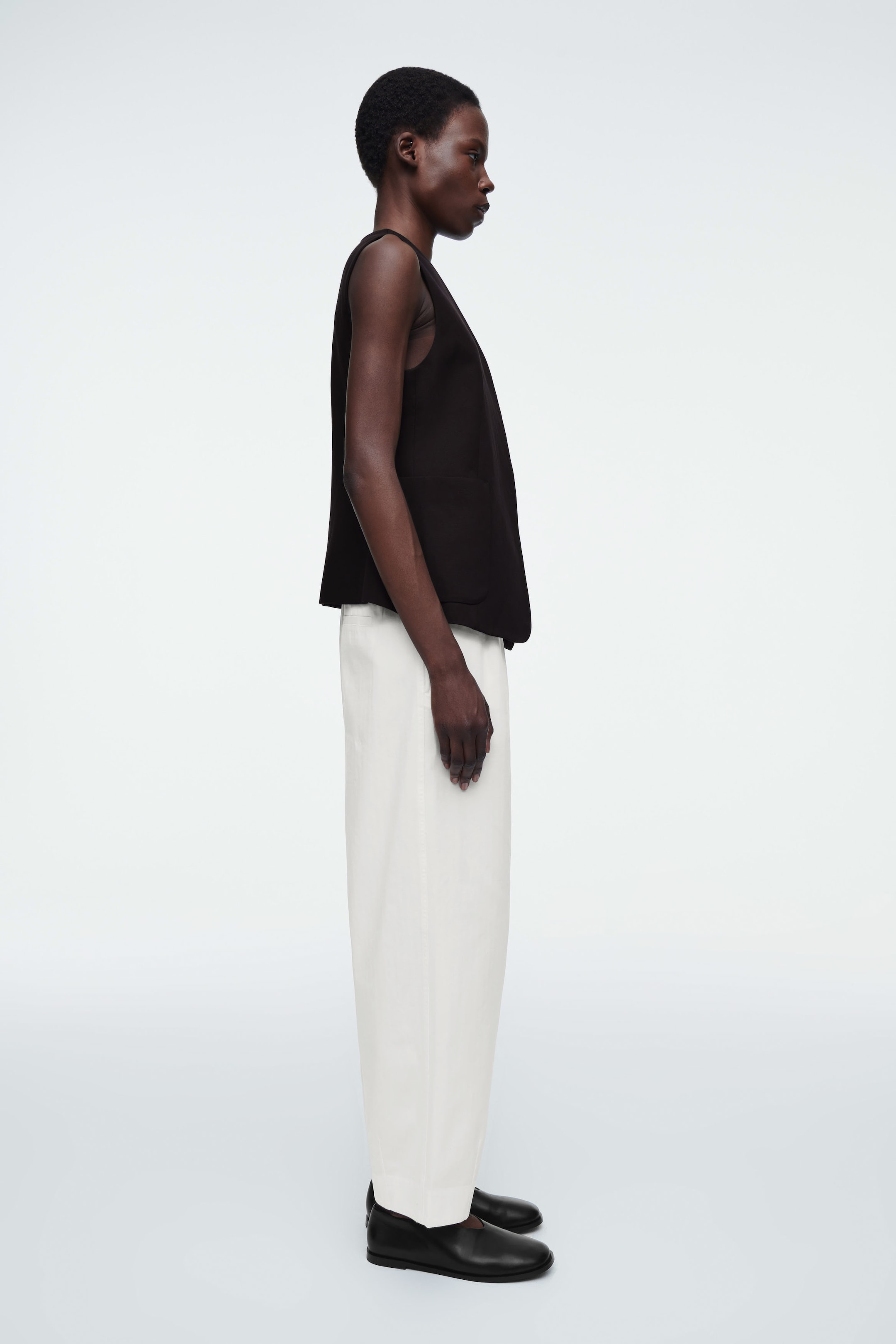 PANTALON FUSEAU À TAILLE ÉLASTIQUÉE EN COTON