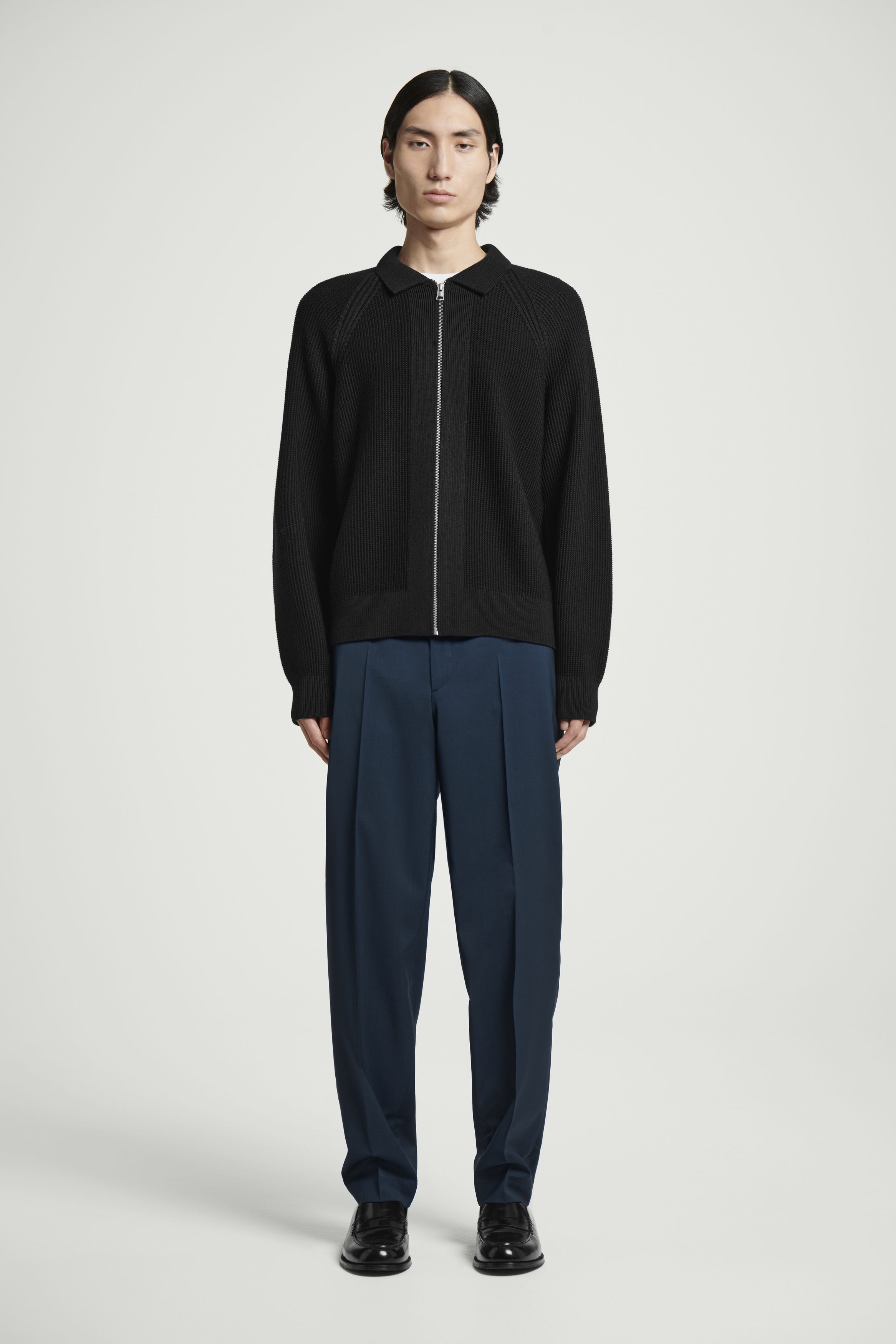 WOOL STRAIGHT-LEG TROUSERS - NAVY | COS