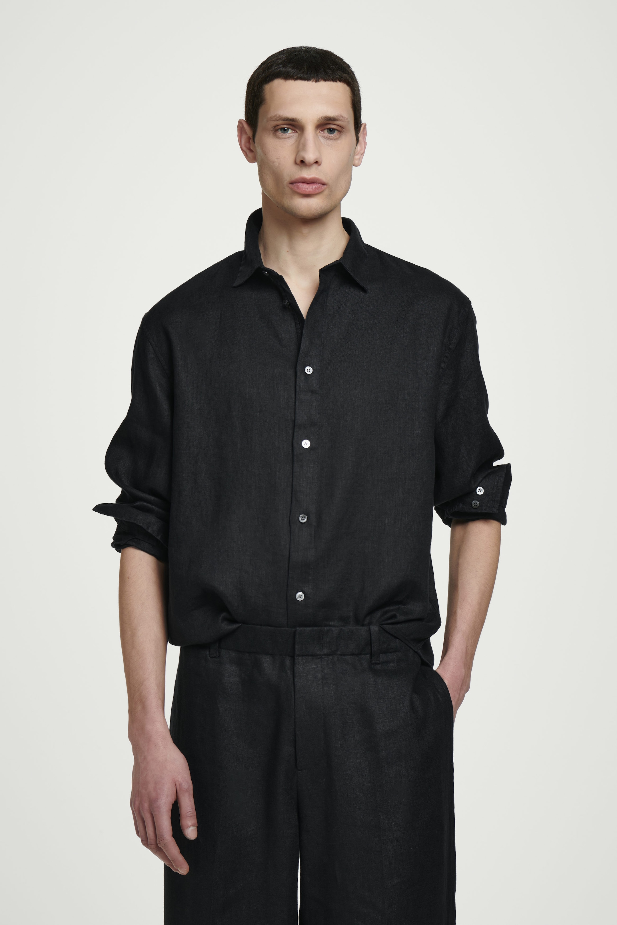 RELAXED LINEN SHIRT