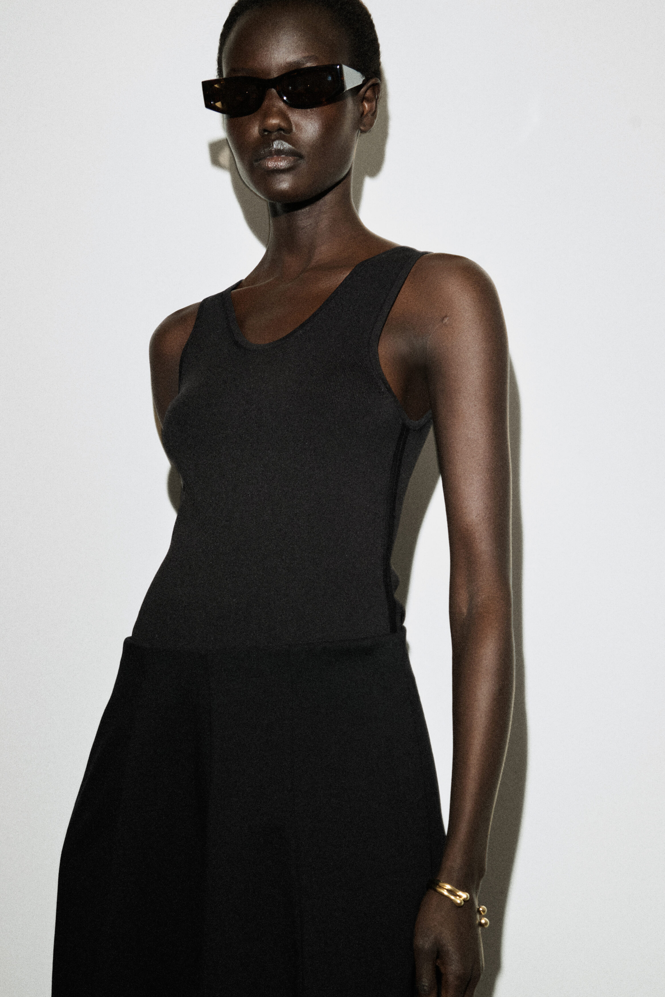 スカート TOUJOURS One Shoulder Skirt BLACK 2 SCULPTURAL JERSEY MIDI SKIRT - BLACK | COS US