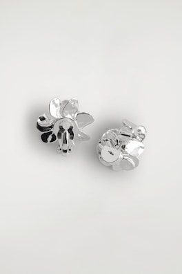 MISMATCHED FLORAL EARRINGS — SILVER 4