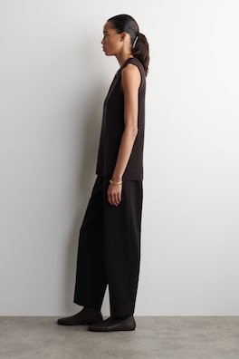 WOOL V-NECK TUNIC VEST — BROWN 3