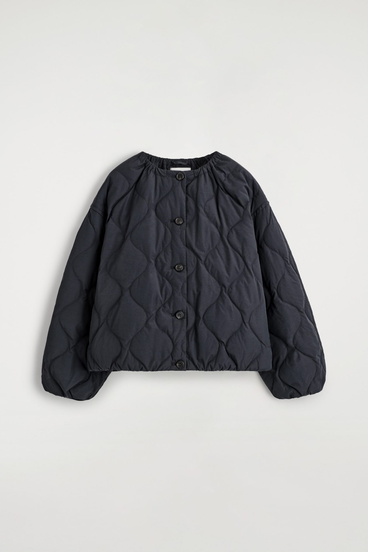 GATHERED QUILTED DOWN JACKET — NAVY