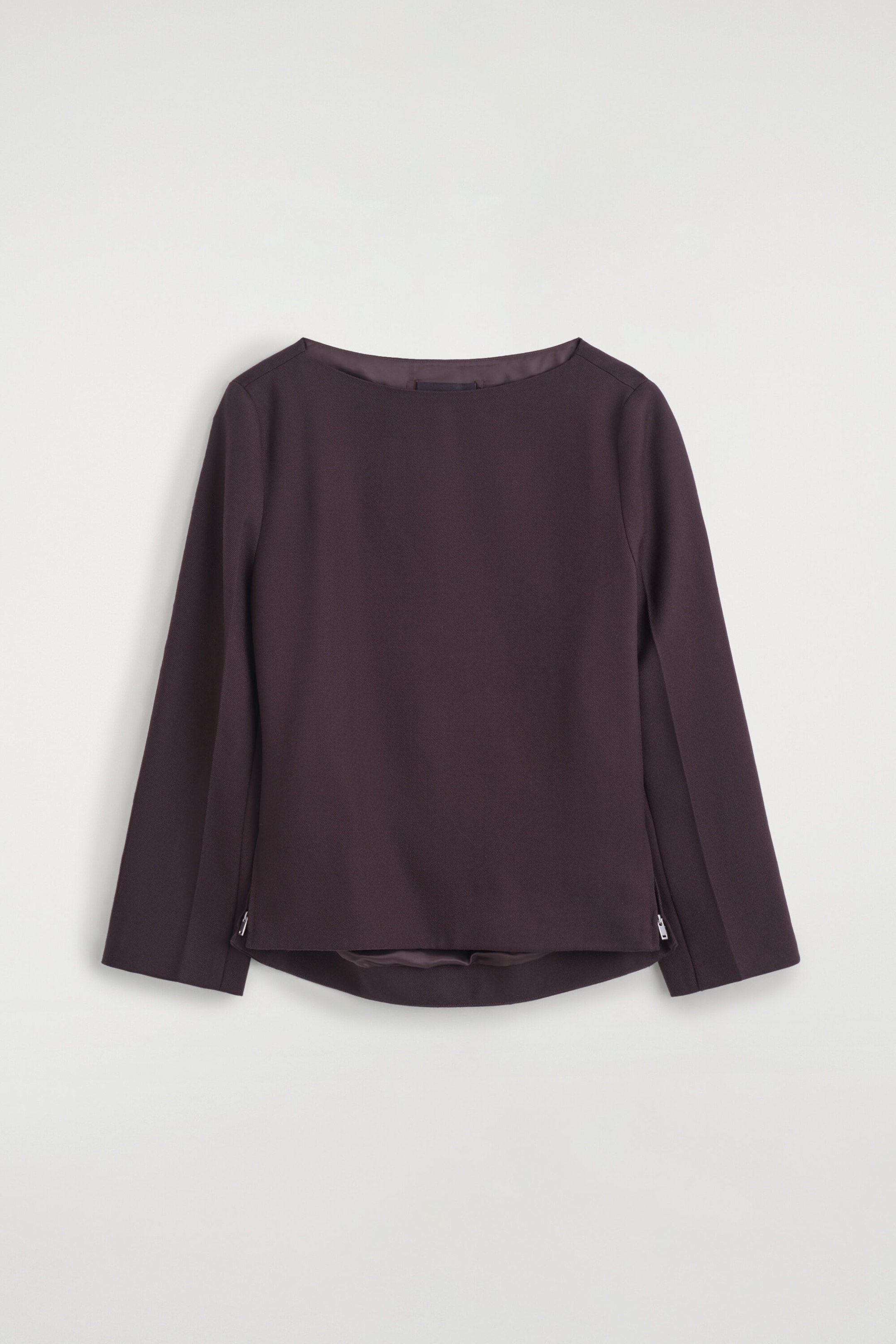 TAILORED WOOL BOAT-NECK TOP