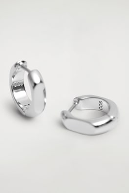 SCULPTED MINI HOOP EARRINGS — SILVER 1