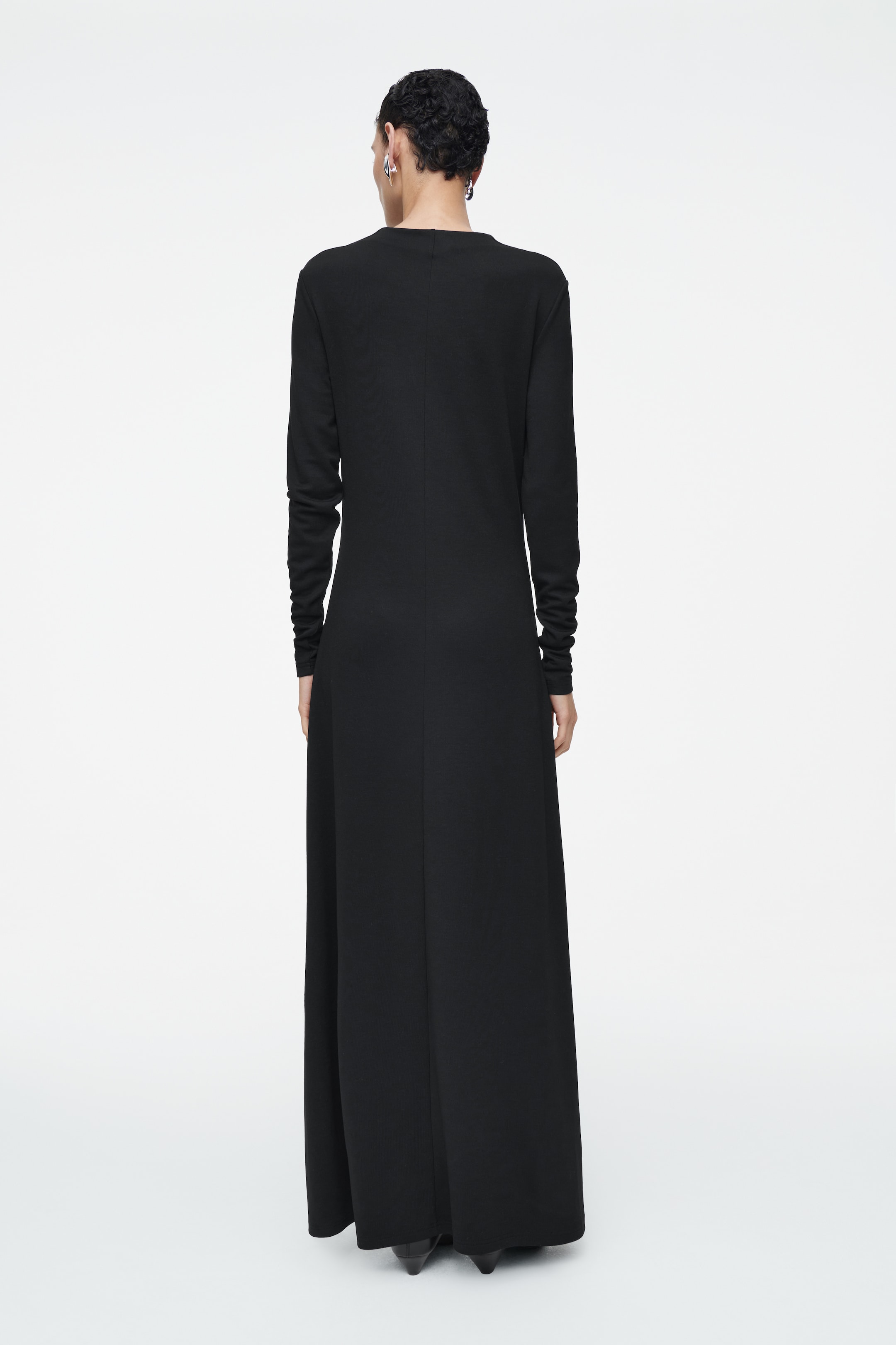 View larger image: COWL-NECK LONG-SLEEVED MAXI DRESS - BLACK - Ladies | H&M GB 4