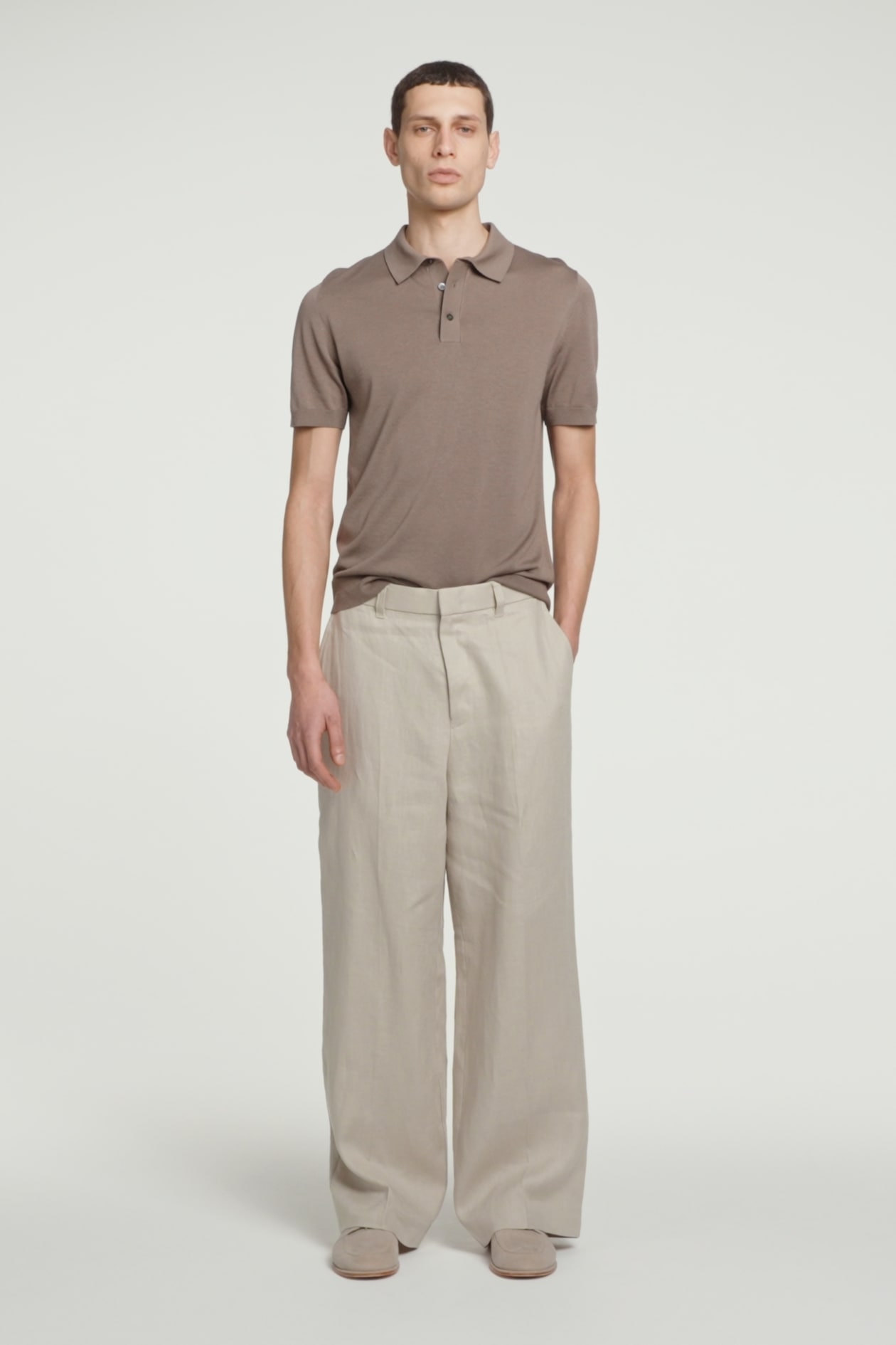 FLUID LINEN WIDE-LEG TROUSERS