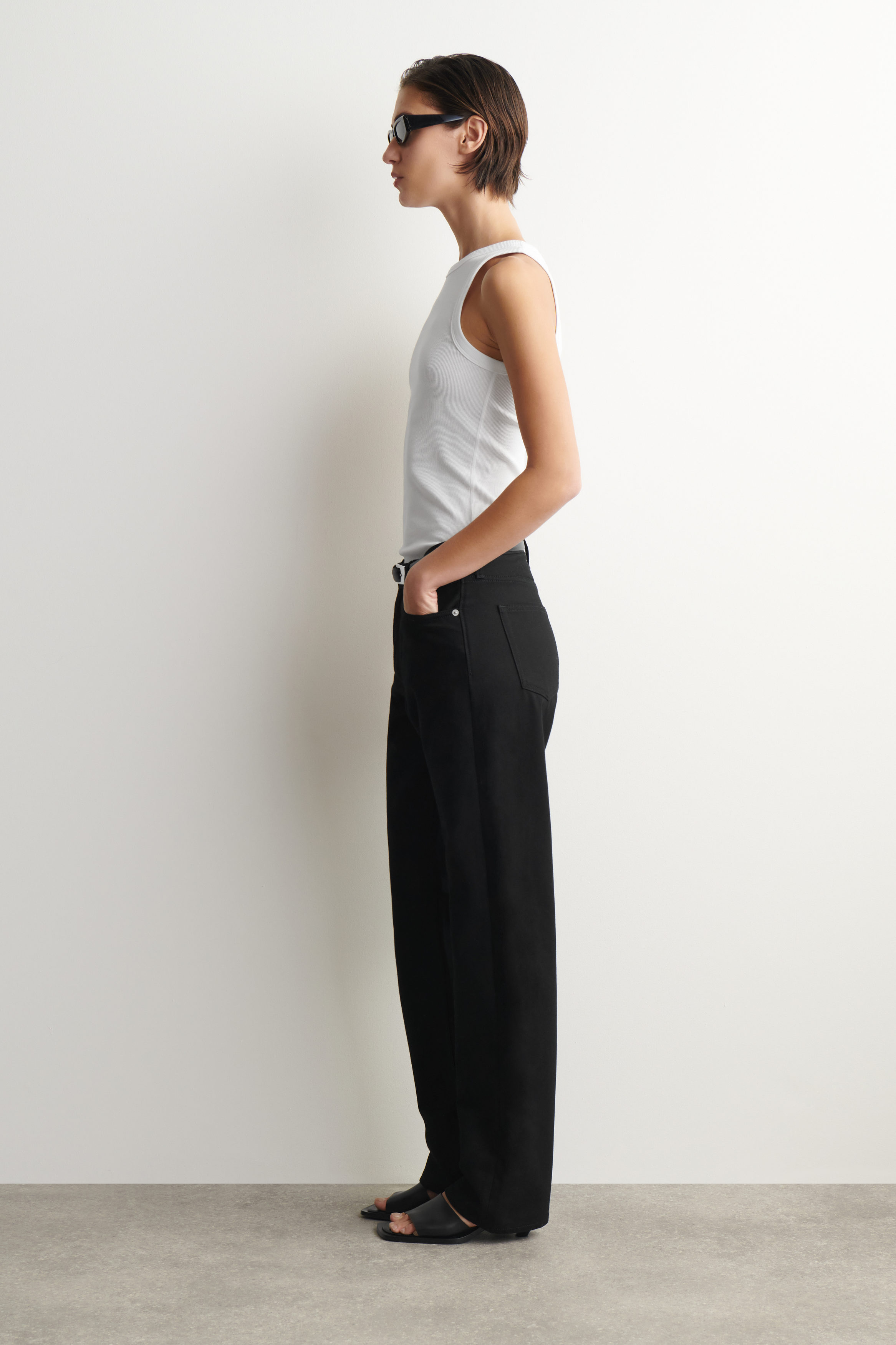 CHORD STRAIGHT-LEG JEANS - BLACK | COS US