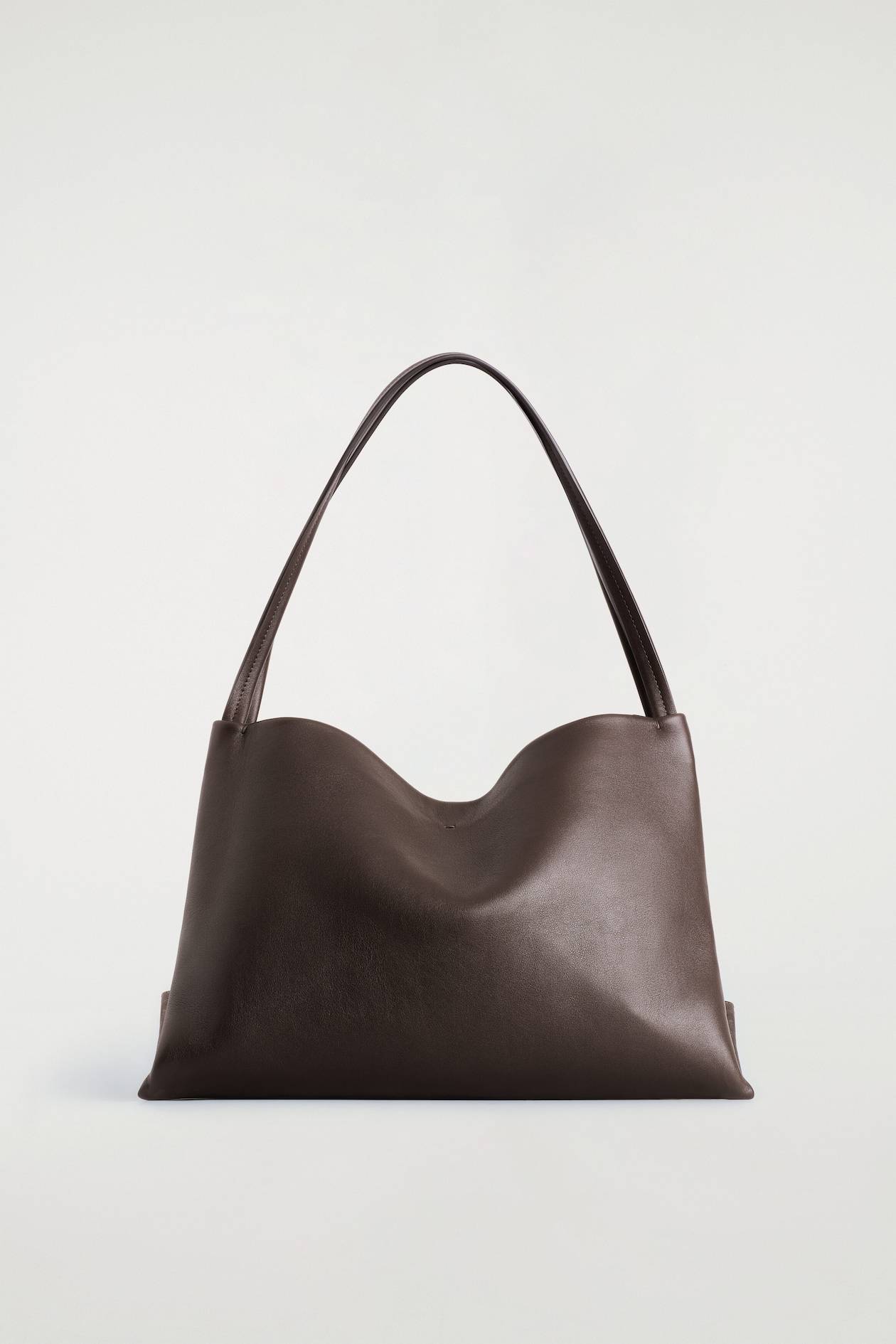PAVILION TOTE BAG - LEATHER — BROWN