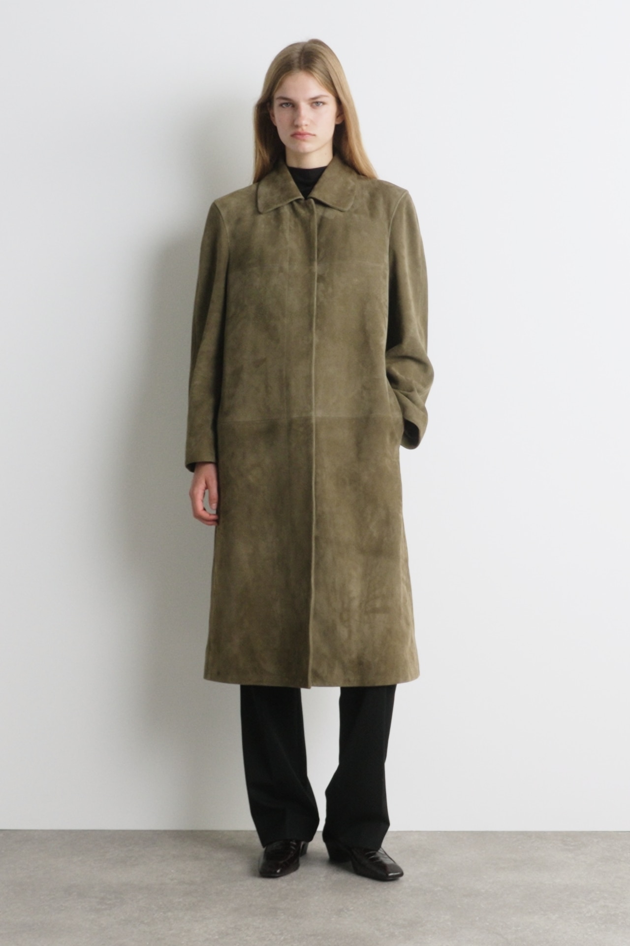 COLLARED SUEDE COAT - KHAKI | COS