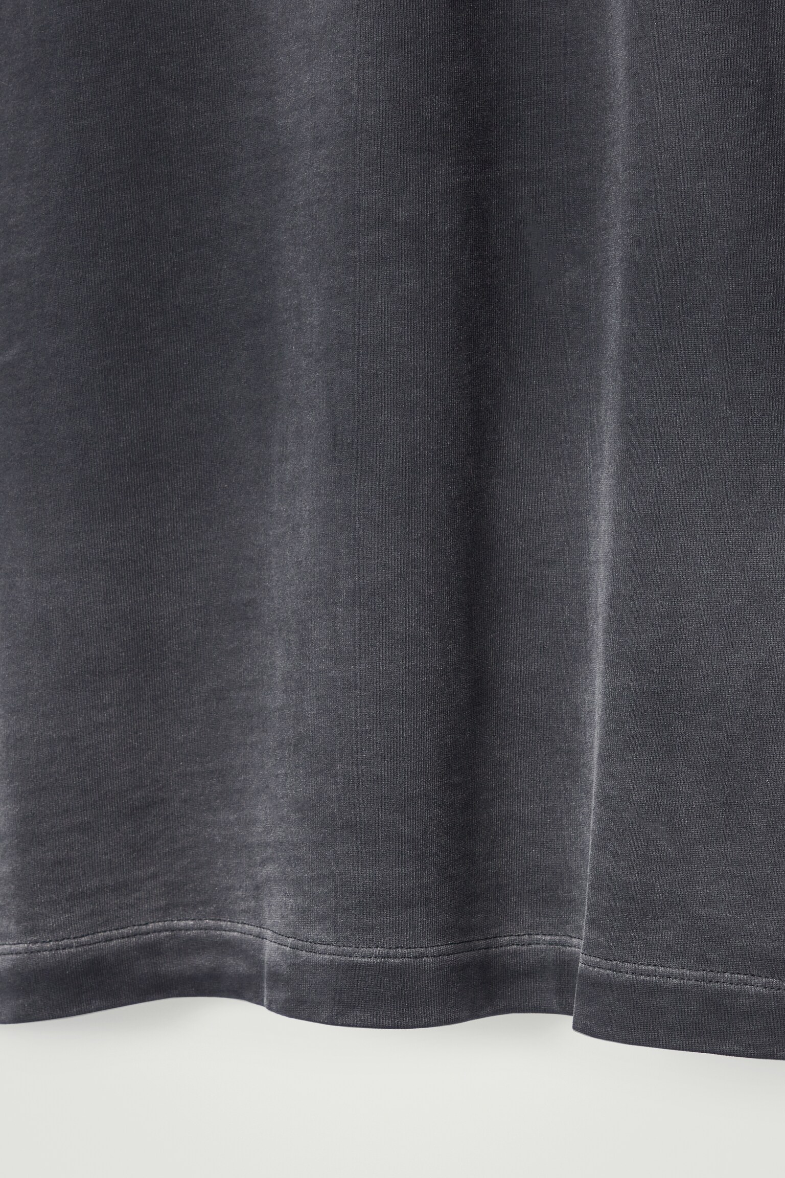 OVERSIZED-T-SHIRT AUS JERSEY MIT KRAGEN - SCHWARZ - 4